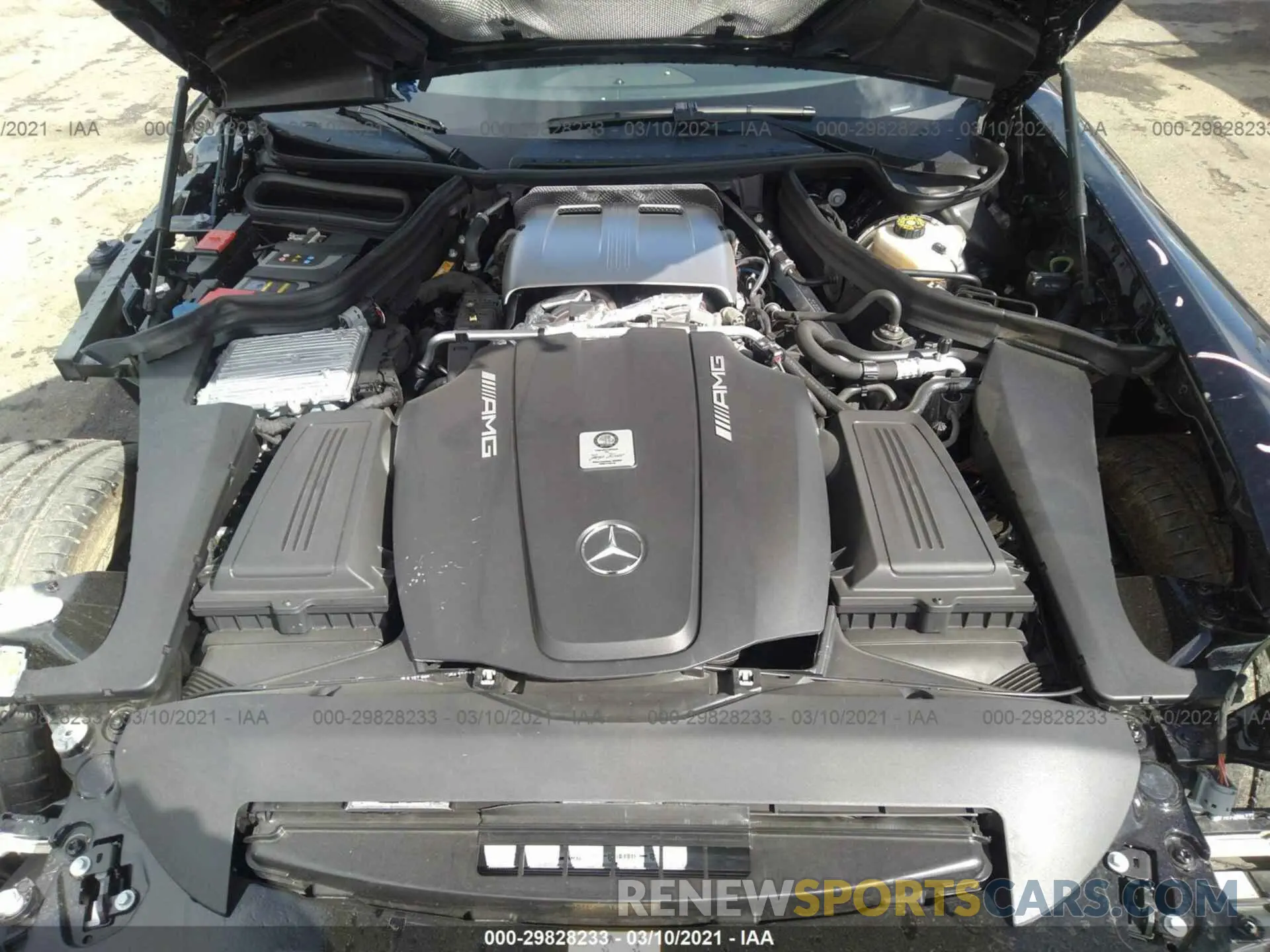 10 fotografías del automóvil dañado WDDYJ8AA7KA023137 MERCEDES-BENZ AMG GT 2019