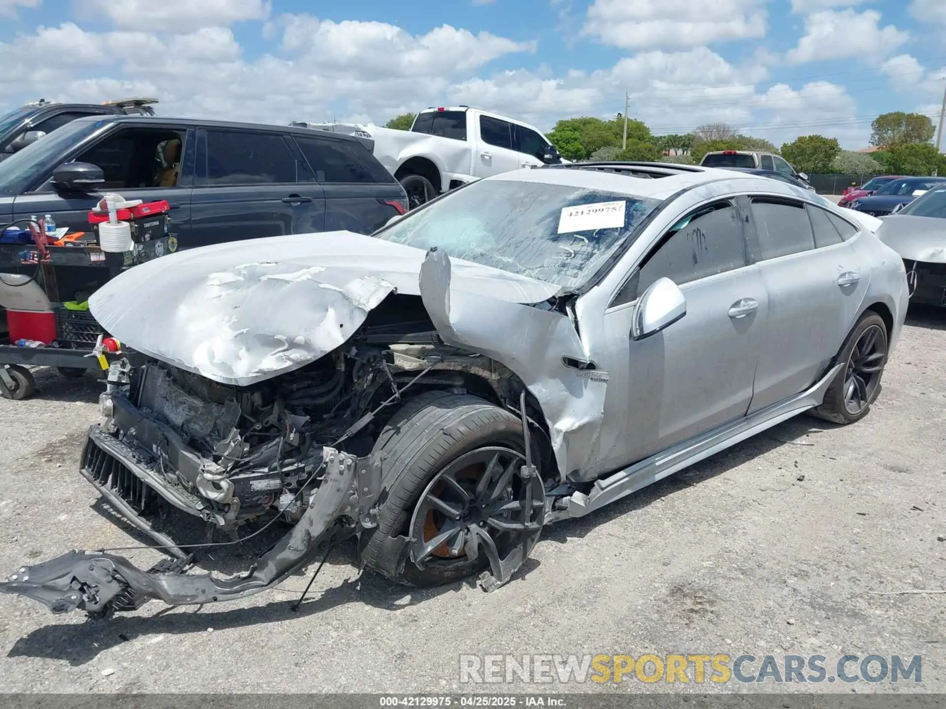 2 fotografías del automóvil dañado W1K7X5KB0MA039134 MERCEDES-BENZ AMG GT 43 4-DOOR COUPE 2021