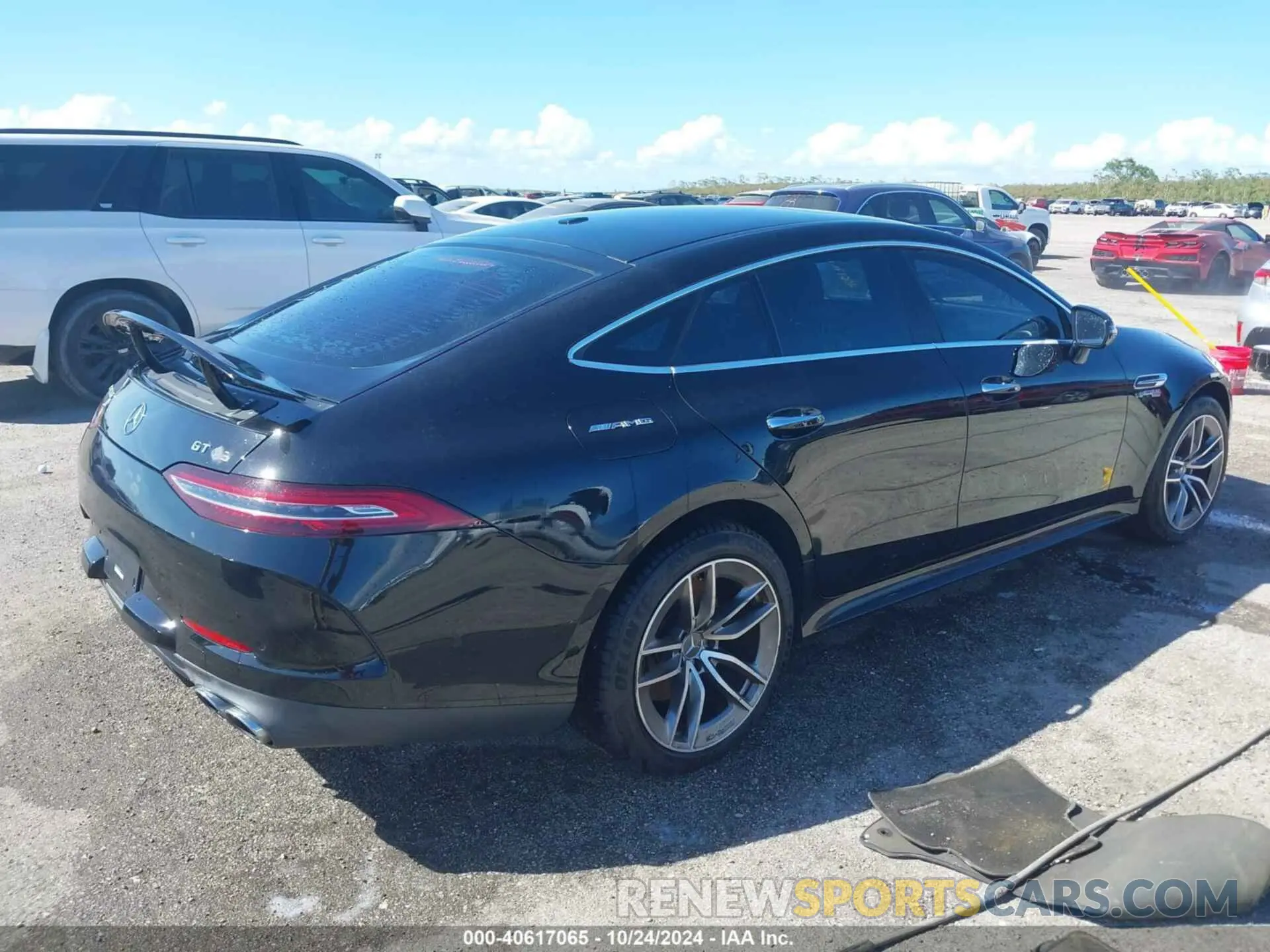 4 fotografías del automóvil dañado W1K7X5KB8MA037437 MERCEDES-BENZ AMG GT 43 4-DOOR COUPE 2021