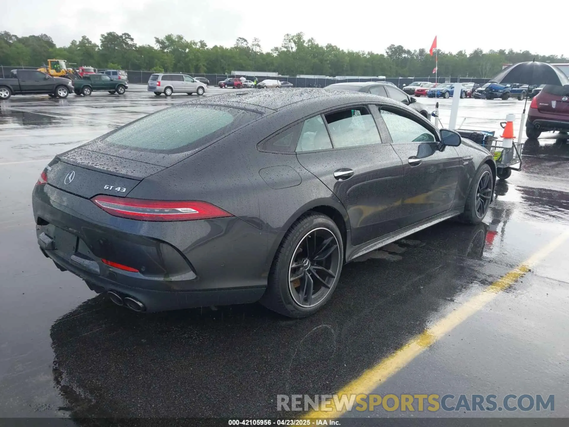 4 fotografías del automóvil dañado W1K7X5KB4NA051076 MERCEDES-BENZ AMG GT 43 4-DOOR COUPE 2022