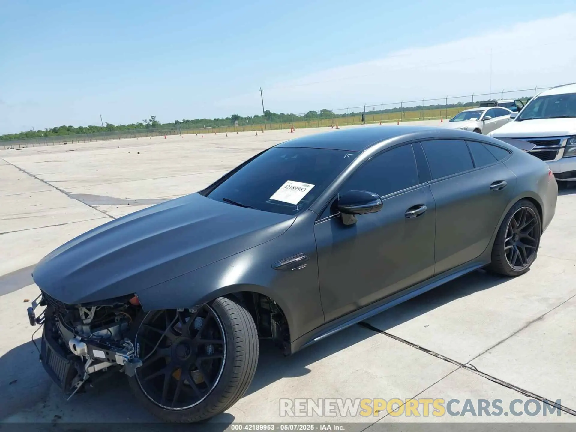 2 fotografías del automóvil dañado WDD7X6BB5LA015478 MERCEDES-BENZ AMG GT 53 4-DOOR COUPE 2020