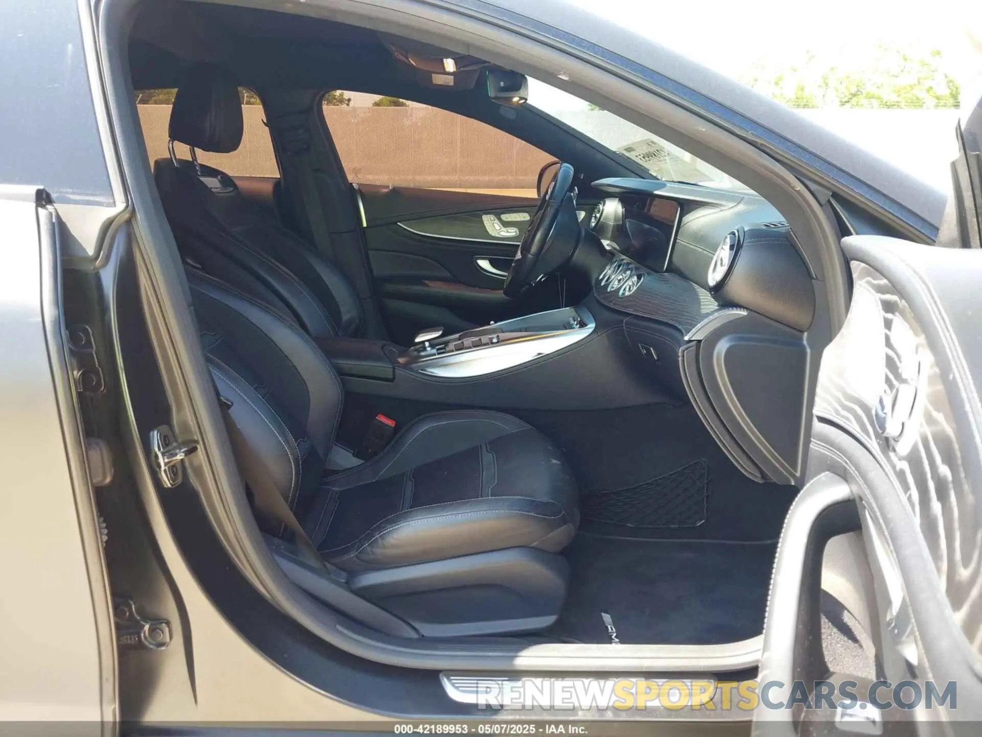 5 fotografías del automóvil dañado WDD7X6BB5LA015478 MERCEDES-BENZ AMG GT 53 4-DOOR COUPE 2020
