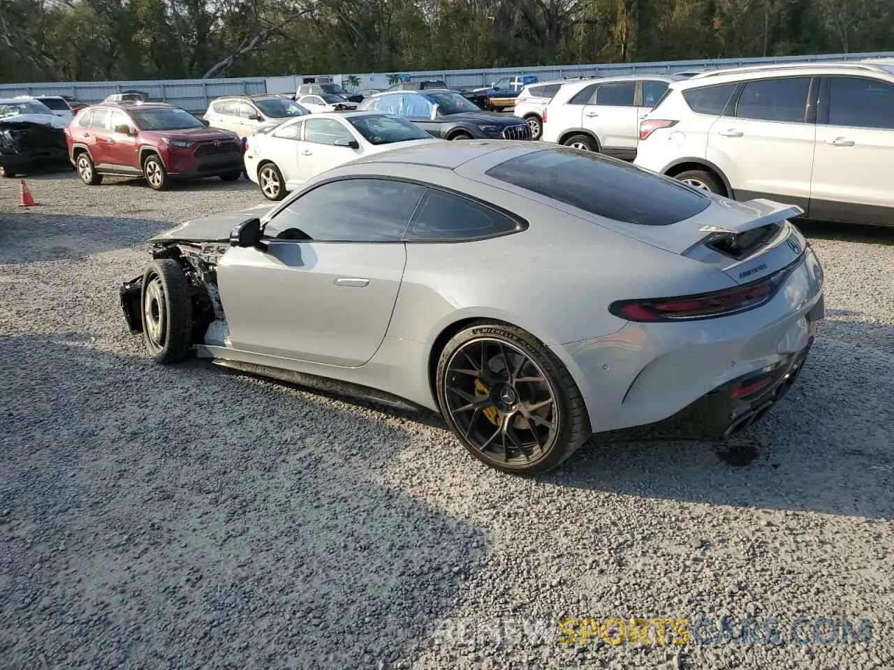 2 fotografías del automóvil dañado W1KRJ8AB1RF003489 MERCEDES-BENZ AMG GT 55 2024