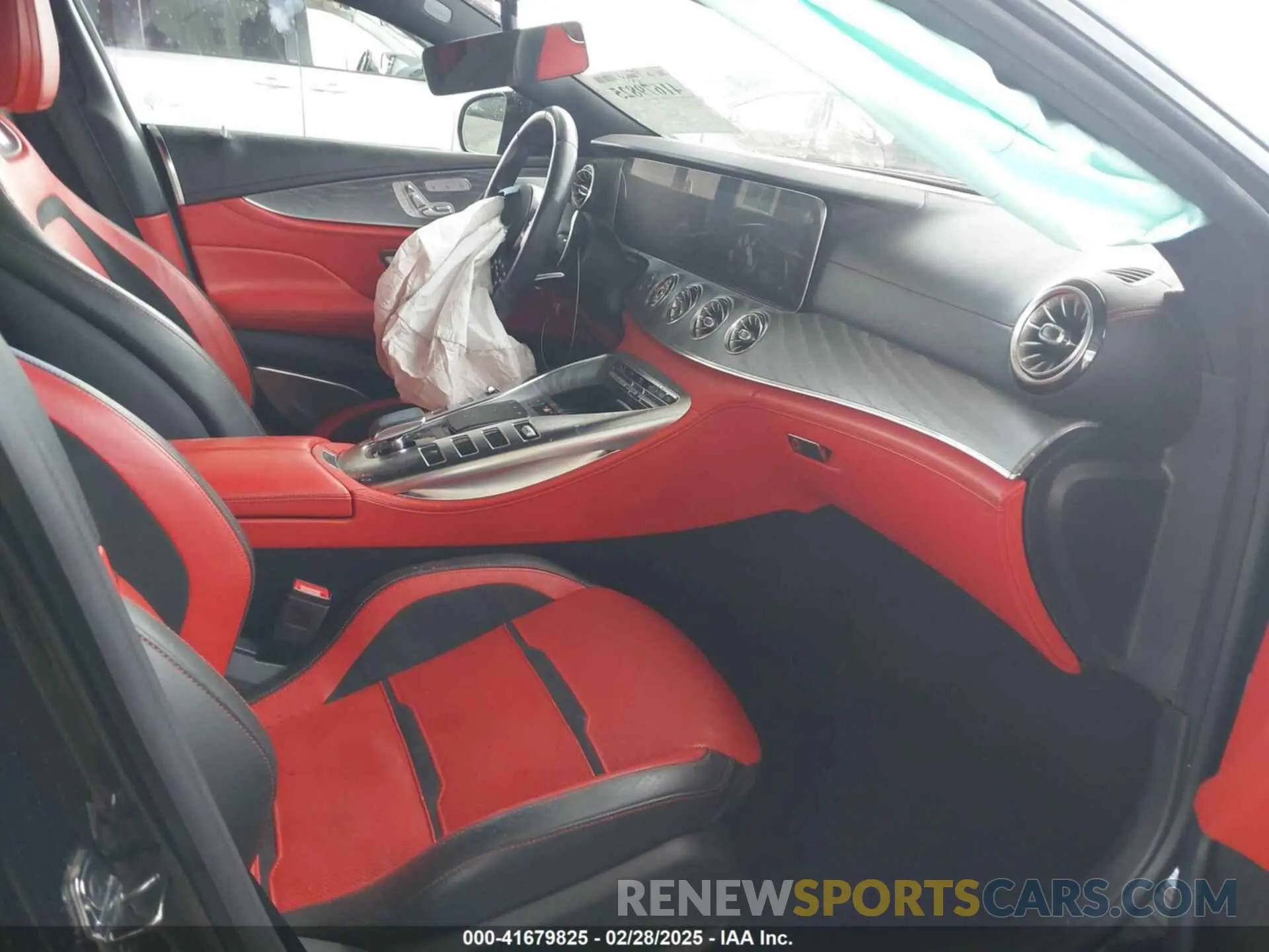 5 fotografías del automóvil dañado WDD7X8JB6KA000354 MERCEDES-BENZ AMG GT 63 4-DOOR COUPE 2019