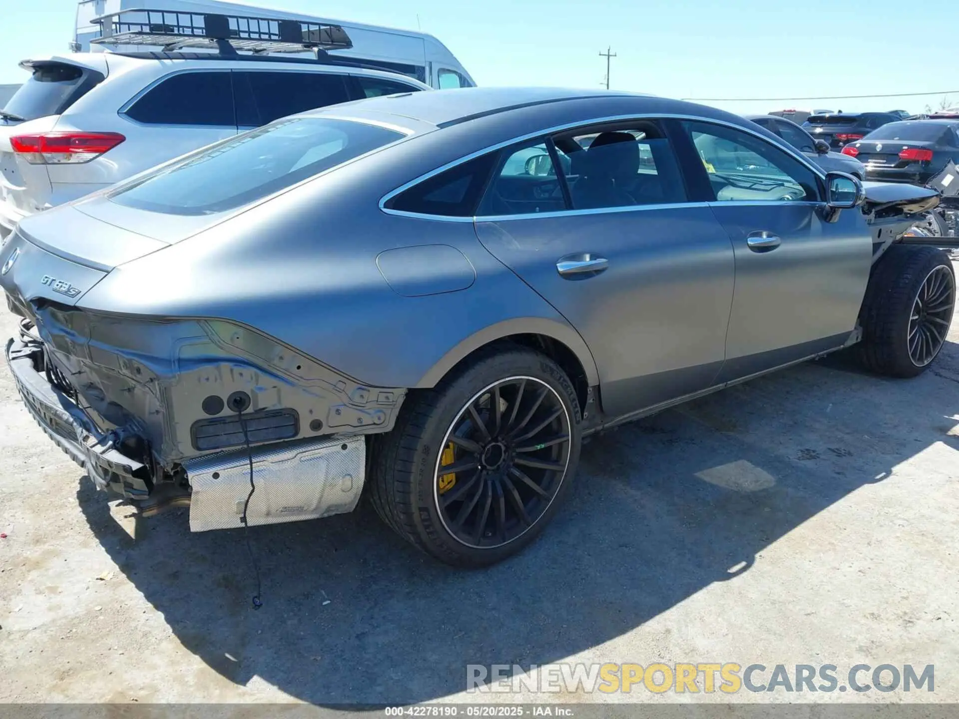 4 fotografías del automóvil dañado W1K7X8KB0LA015870 MERCEDES-BENZ AMG GT 63 4-DOOR COUPE 2020