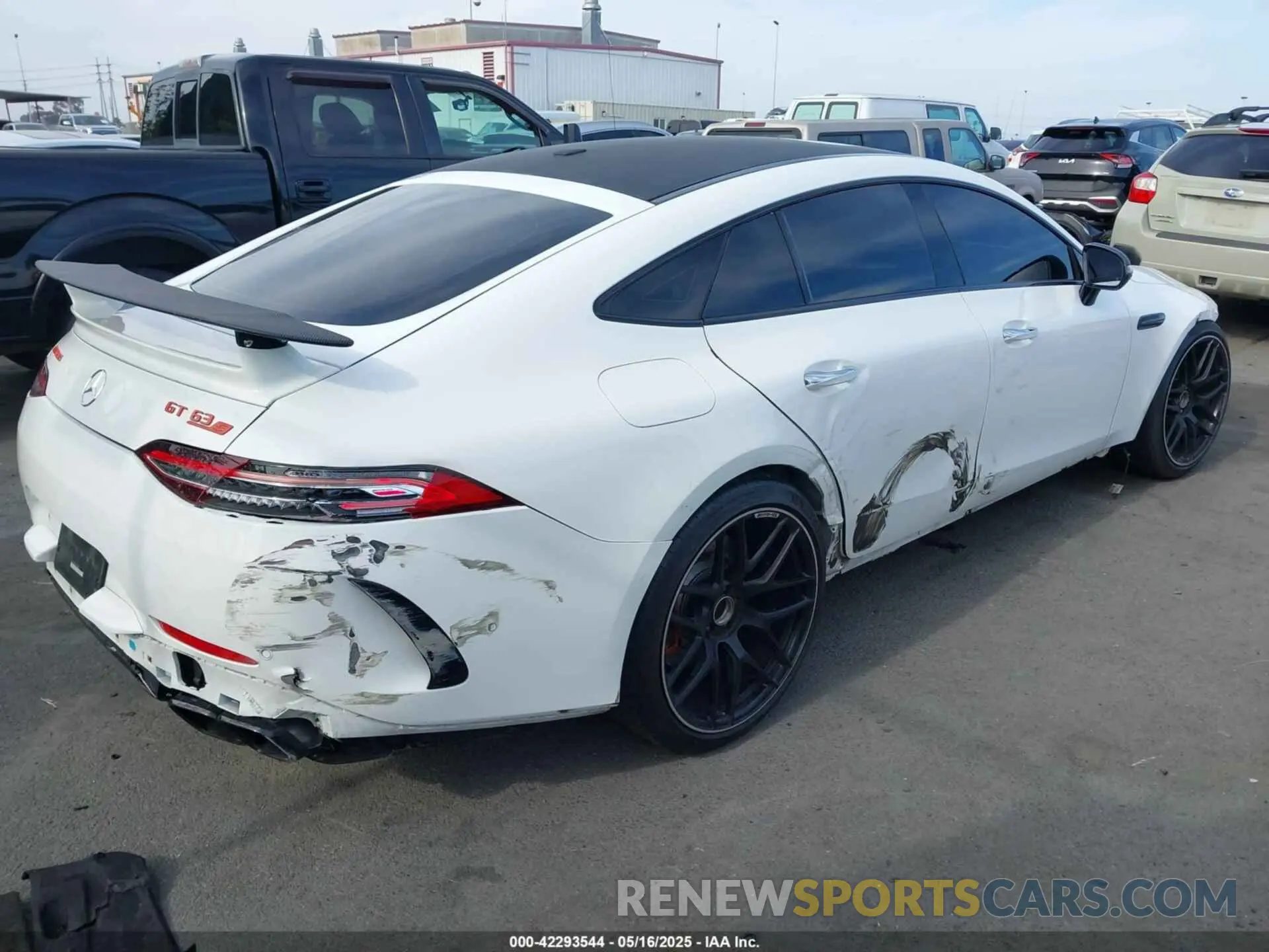 4 fotografías del automóvil dañado WDD7X8KB3LA014583 MERCEDES-BENZ AMG GT 63 4-DOOR COUPE 2020