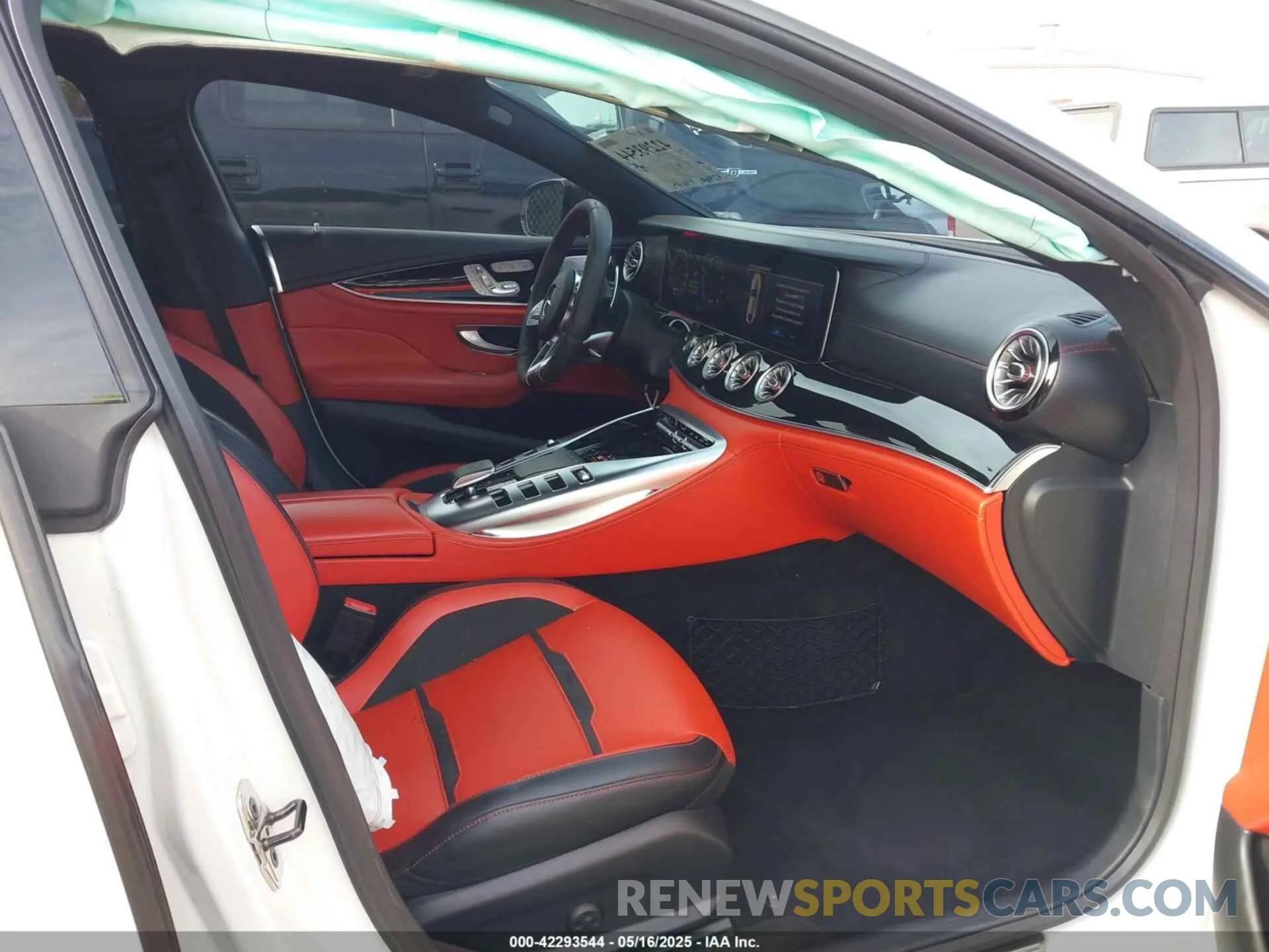 5 fotografías del automóvil dañado WDD7X8KB3LA014583 MERCEDES-BENZ AMG GT 63 4-DOOR COUPE 2020