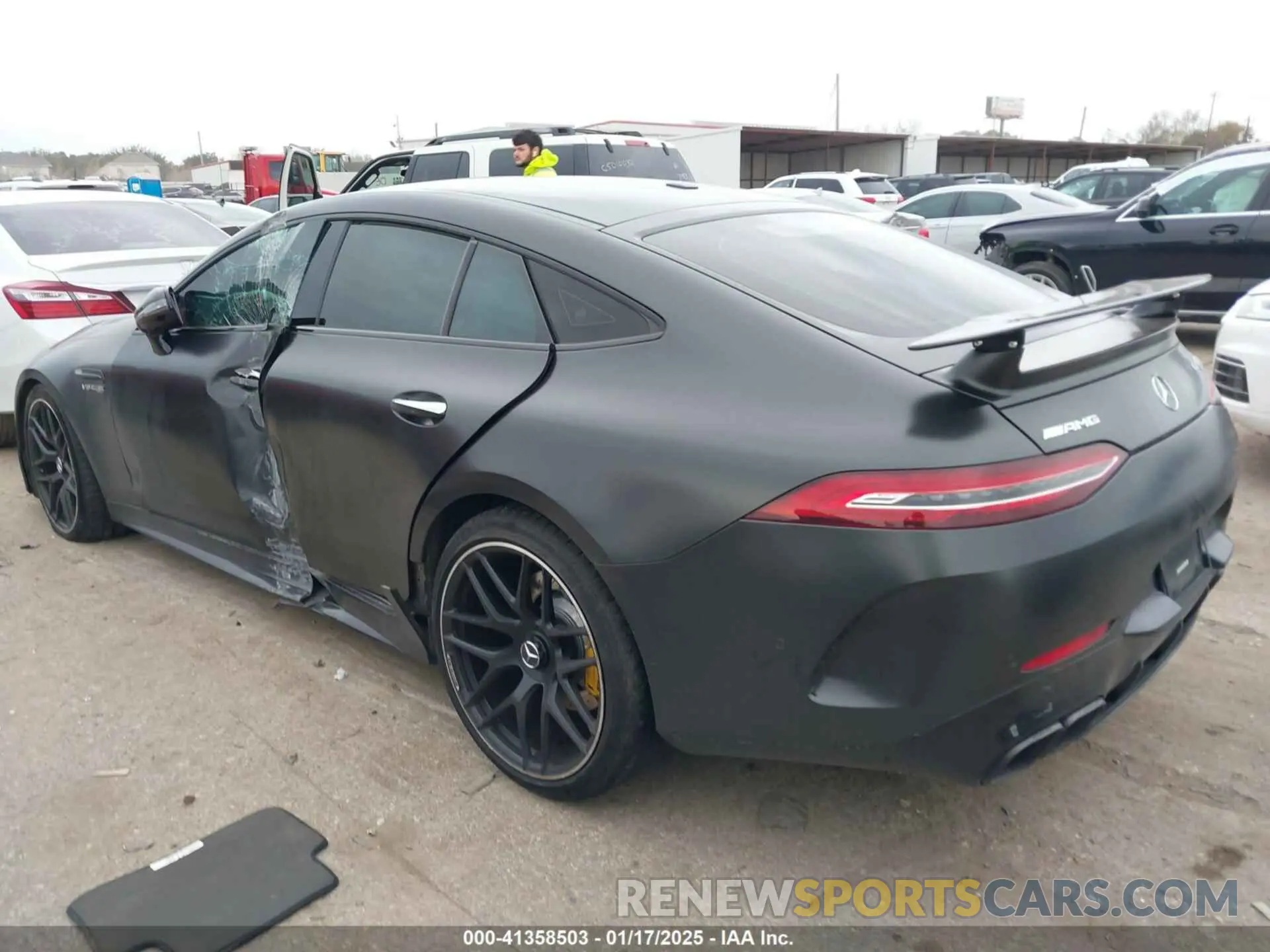 3 fotografías del automóvil dañado W1K7X8KB9MA038386 MERCEDES-BENZ AMG GT 63 4-DOOR COUPE 2021