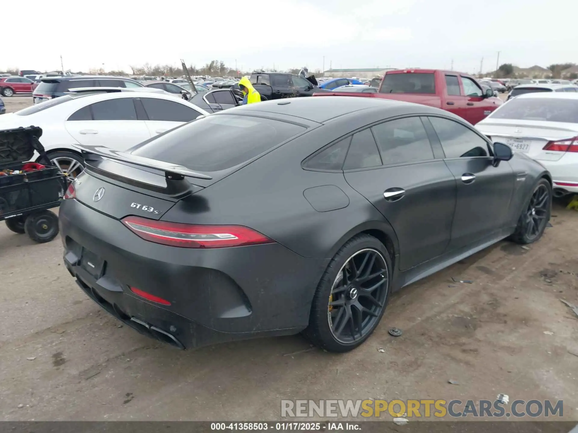 4 fotografías del automóvil dañado W1K7X8KB9MA038386 MERCEDES-BENZ AMG GT 63 4-DOOR COUPE 2021