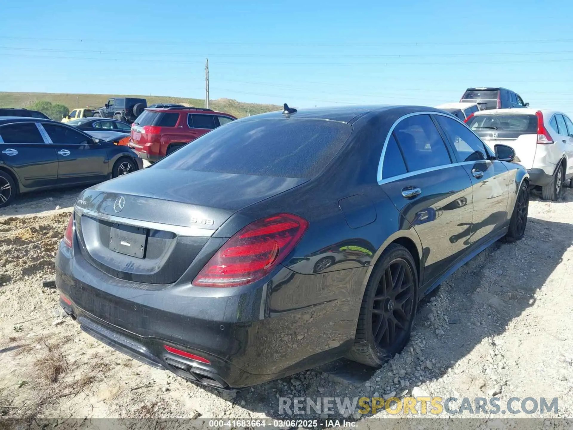 4 fotografías del automóvil dañado W1KUG8JB1LA566703 MERCEDES-BENZ AMG S 63 2020