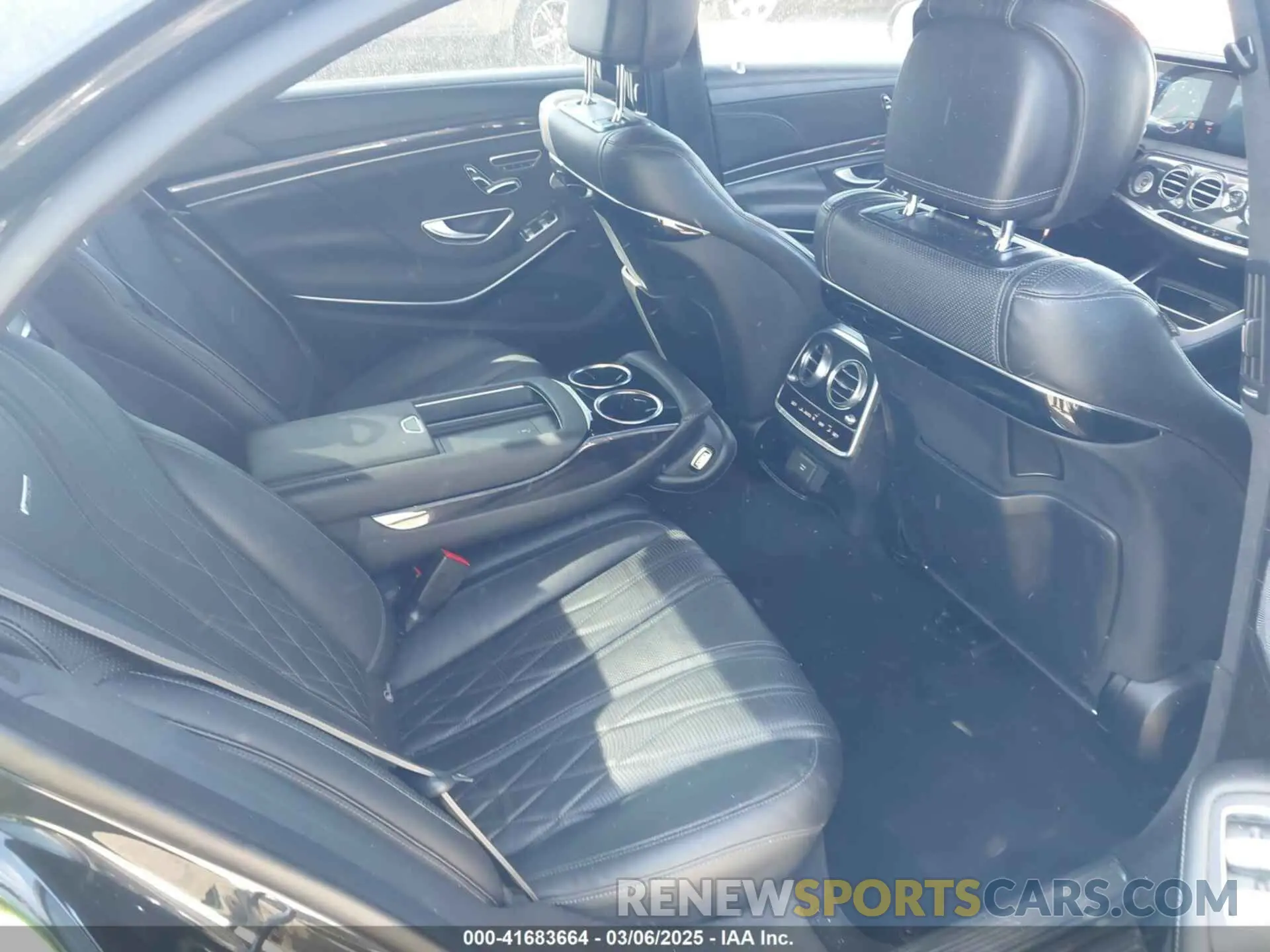 8 fotografías del automóvil dañado W1KUG8JB1LA566703 MERCEDES-BENZ AMG S 63 2020