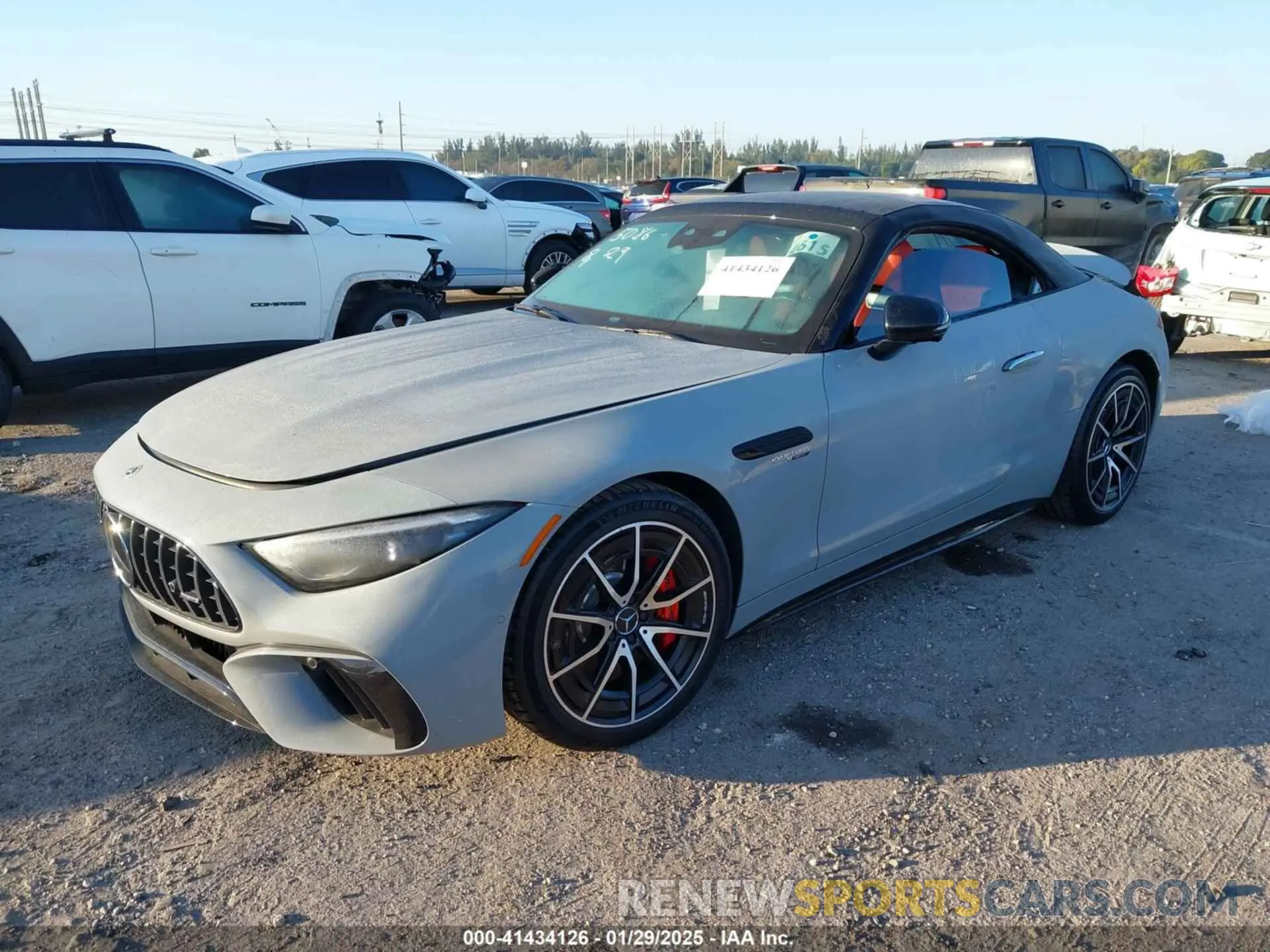 2 fotografías del automóvil dañado W1KVK8AB3NF005086 MERCEDES-BENZ AMG SL 55 2022