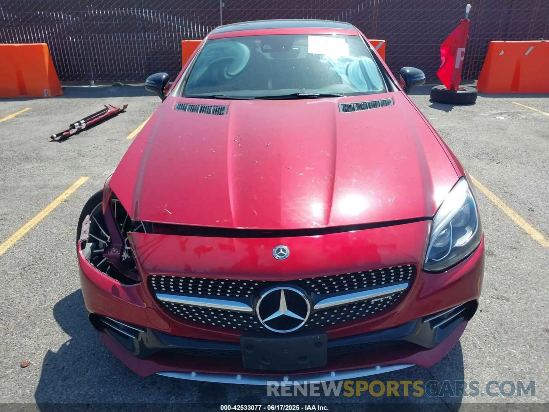 12 fotografías del automóvil dañado WDDPK6GA1KF158881 MERCEDES-BENZ AMG SLC 43 2019
