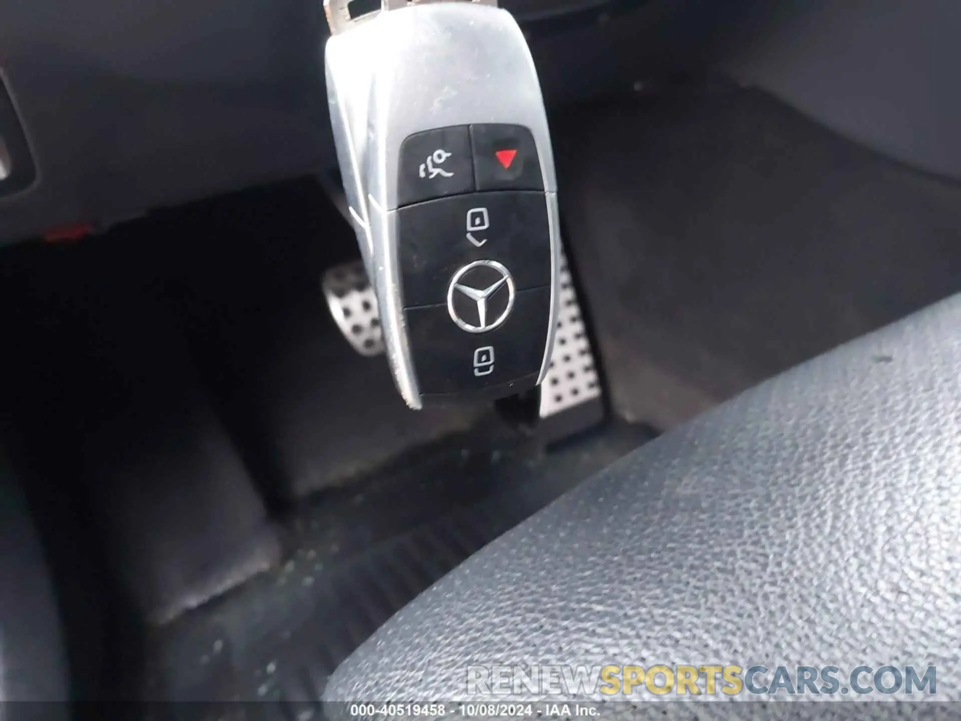 11 fotografías del automóvil dañado 55SWF8DBXKU308234 MERCEDES-BENZ C 2019