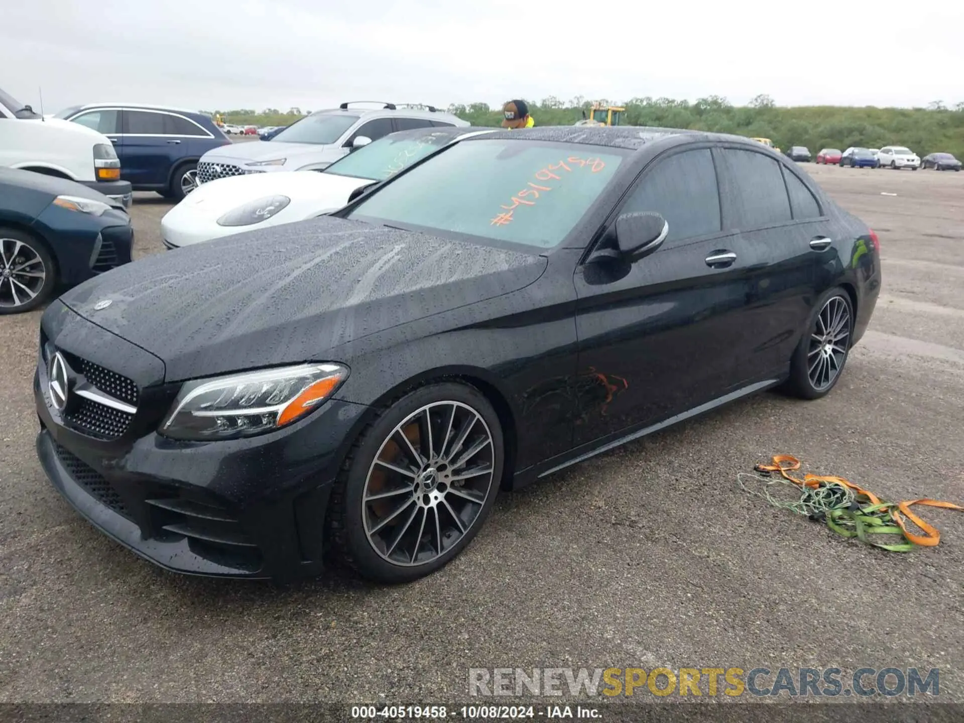 2 fotografías del automóvil dañado 55SWF8DBXKU308234 MERCEDES-BENZ C 2019