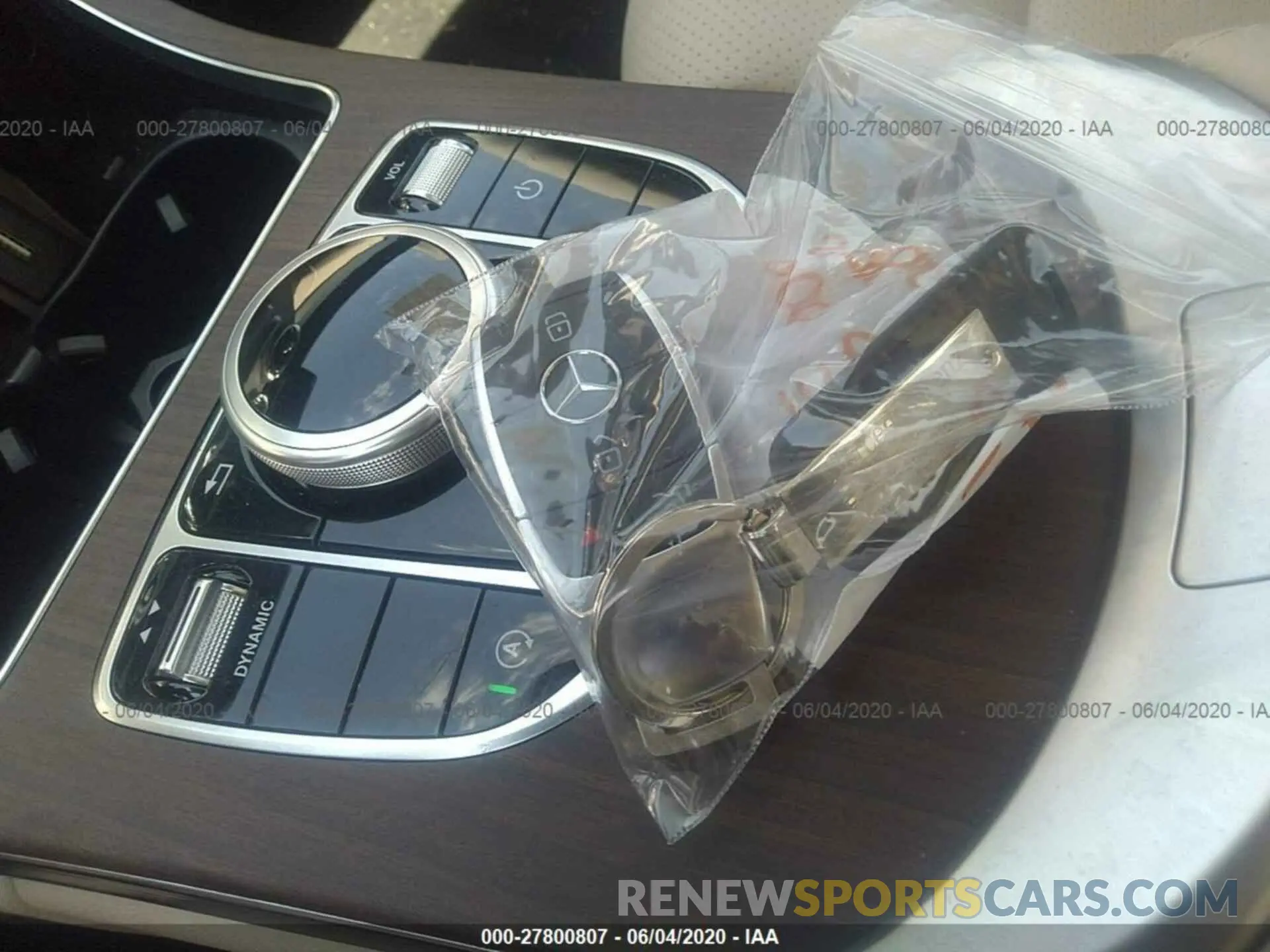 11 fotografías del automóvil dañado 55SWF8EB7KU306651 MERCEDES-BENZ C 2019