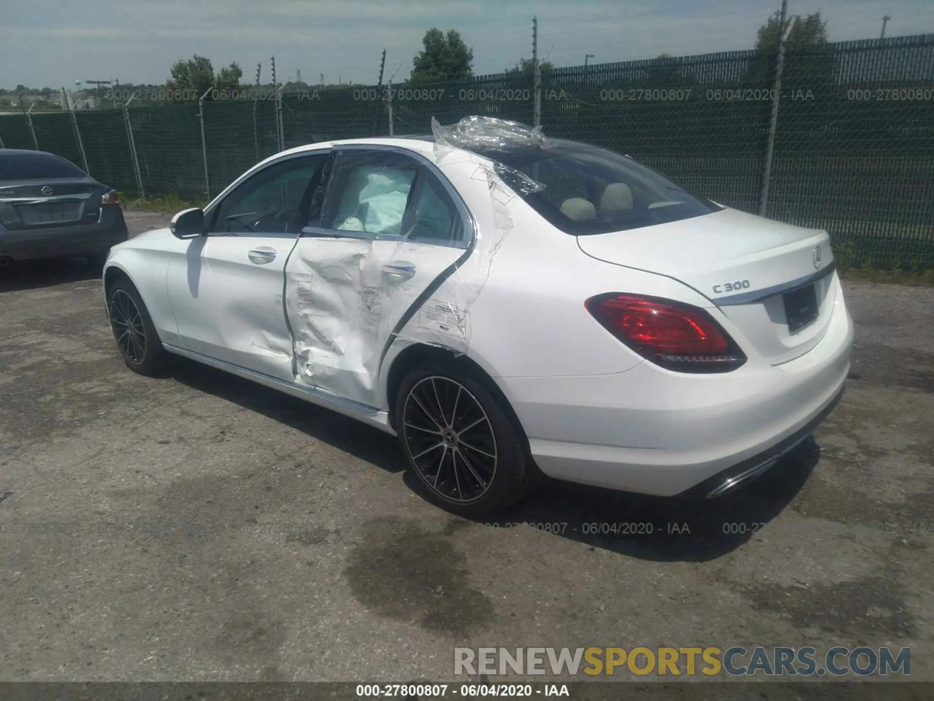 3 fotografías del automóvil dañado 55SWF8EB7KU306651 MERCEDES-BENZ C 2019
