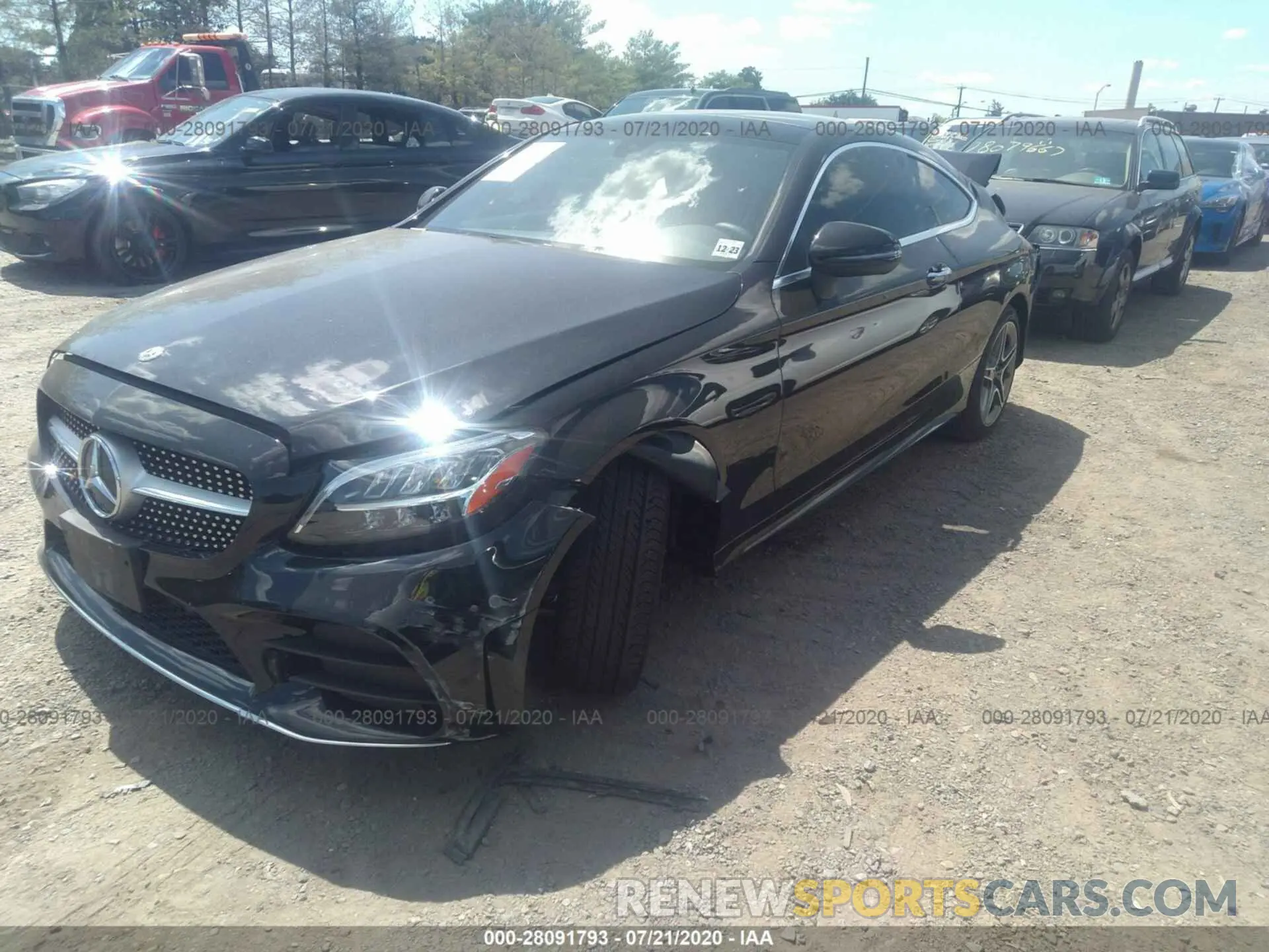 2 fotografías del automóvil dañado WDDWJ8EB0KF829981 MERCEDES-BENZ C 2019