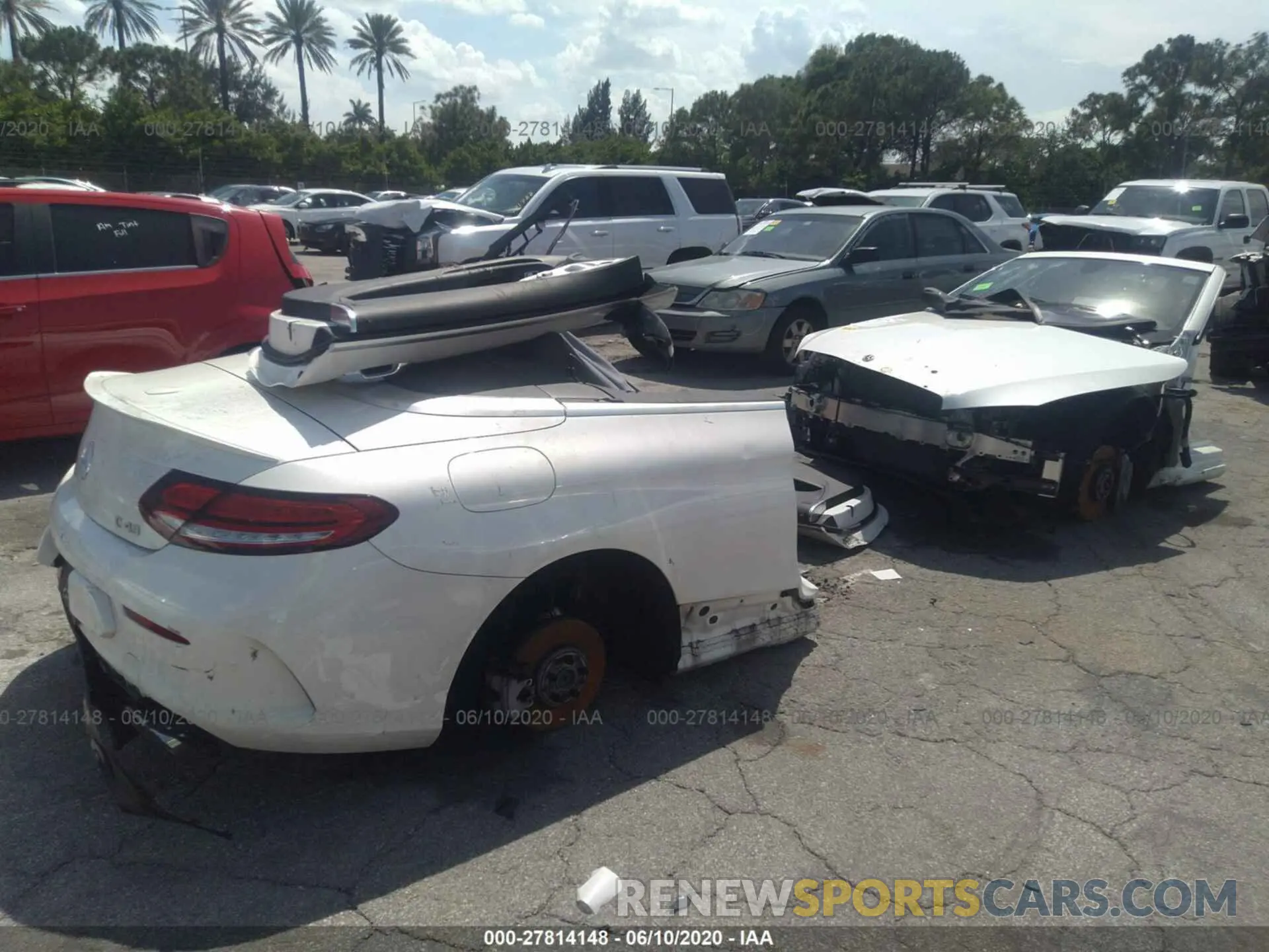 4 fotografías del automóvil dañado WDDWK6EB2KF805425 MERCEDES-BENZ C 2019