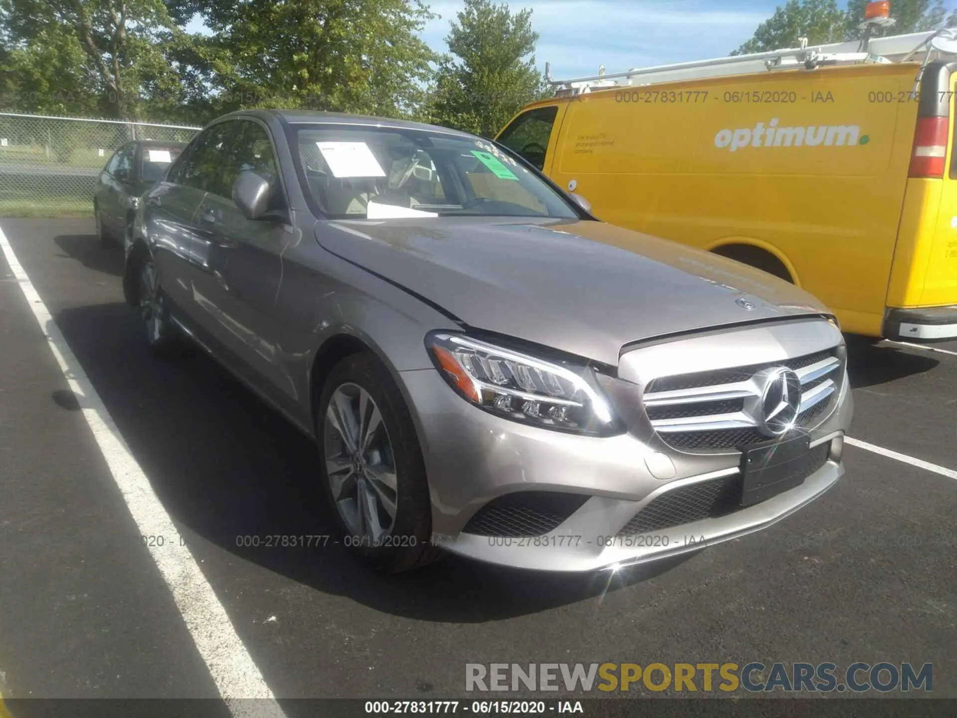 1 fotografías del automóvil dañado W1KWF8EB6LR569975 MERCEDES-BENZ C 2020