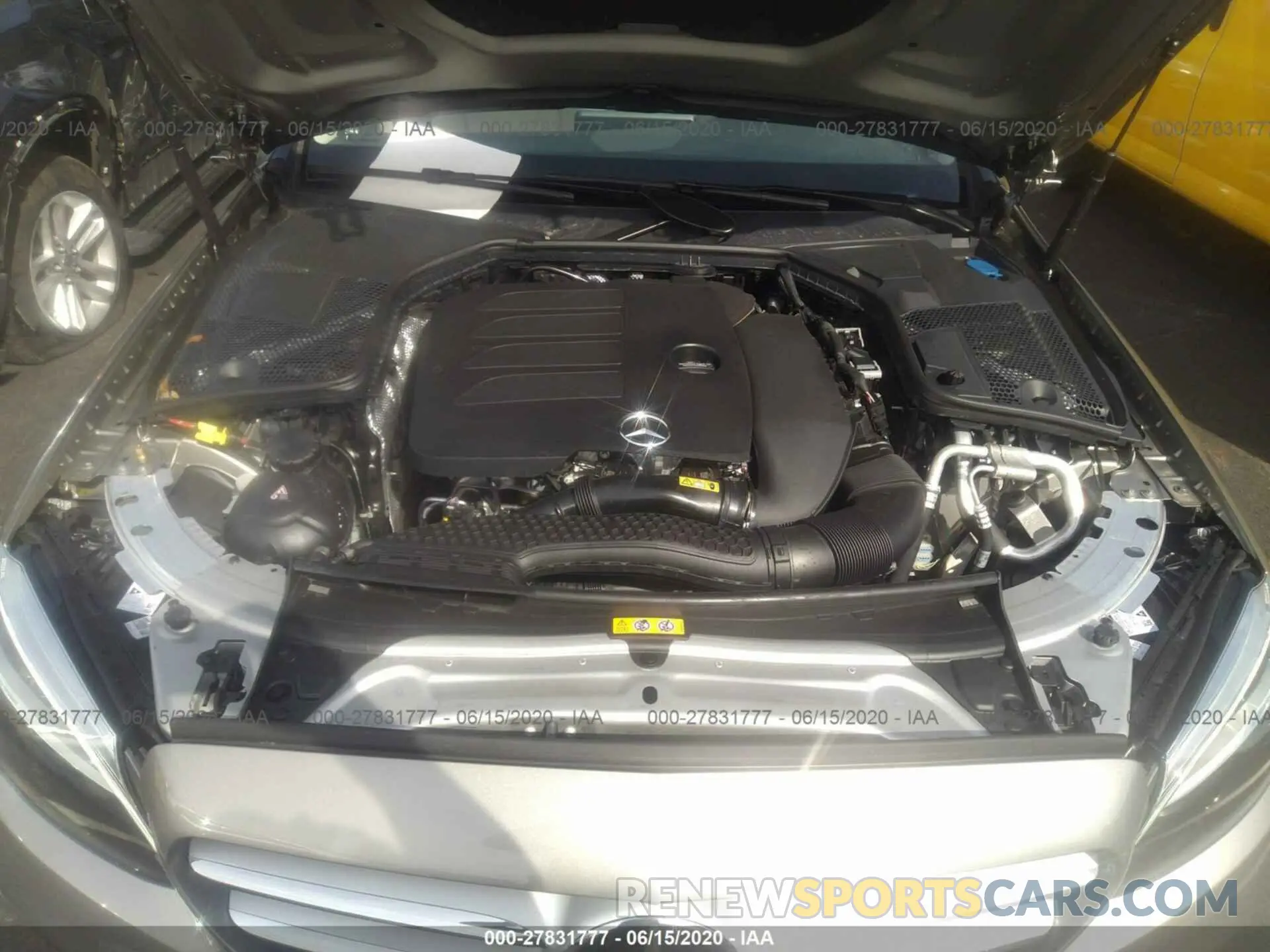 10 fotografías del automóvil dañado W1KWF8EB6LR569975 MERCEDES-BENZ C 2020