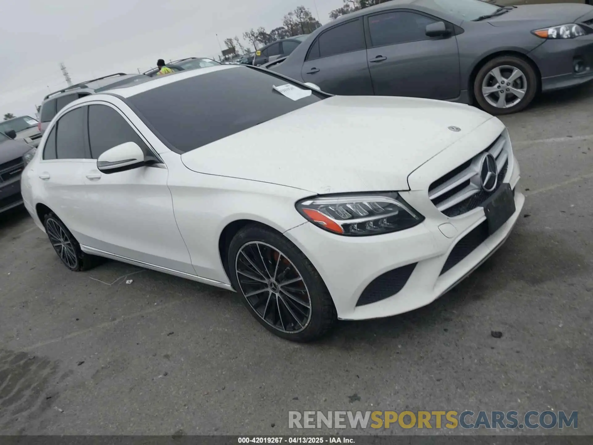 1 fotografías del automóvil dañado 55SWF8DB0KU290584 MERCEDES-BENZ C 300 2019
