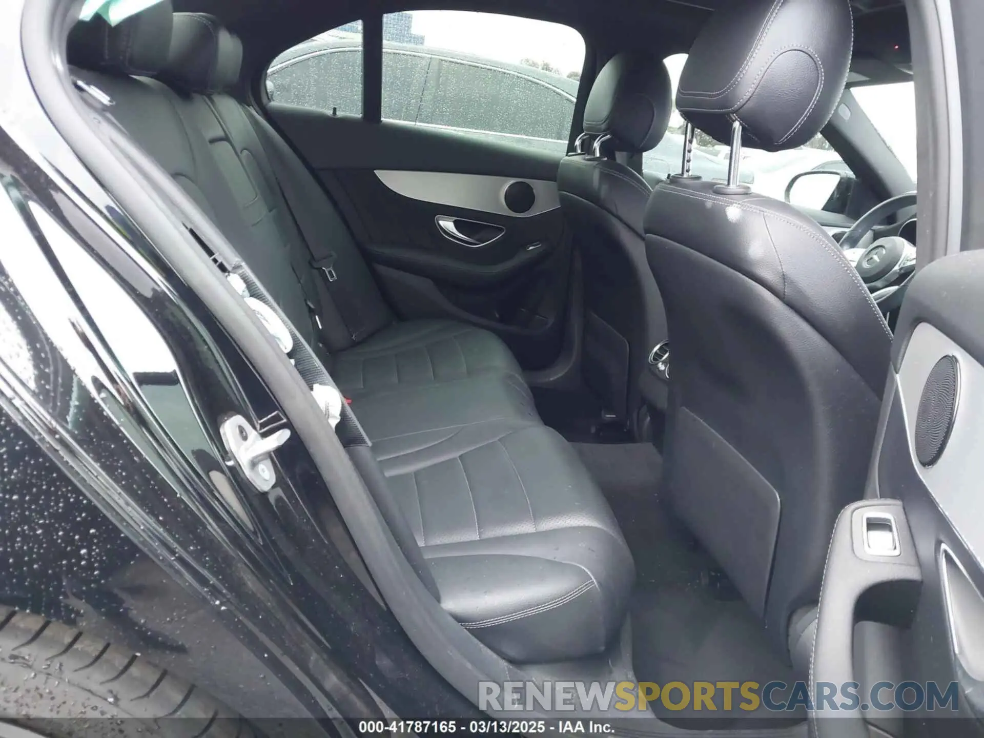 8 fotografías del automóvil dañado 55SWF8DB0KU296336 MERCEDES-BENZ C 300 2019