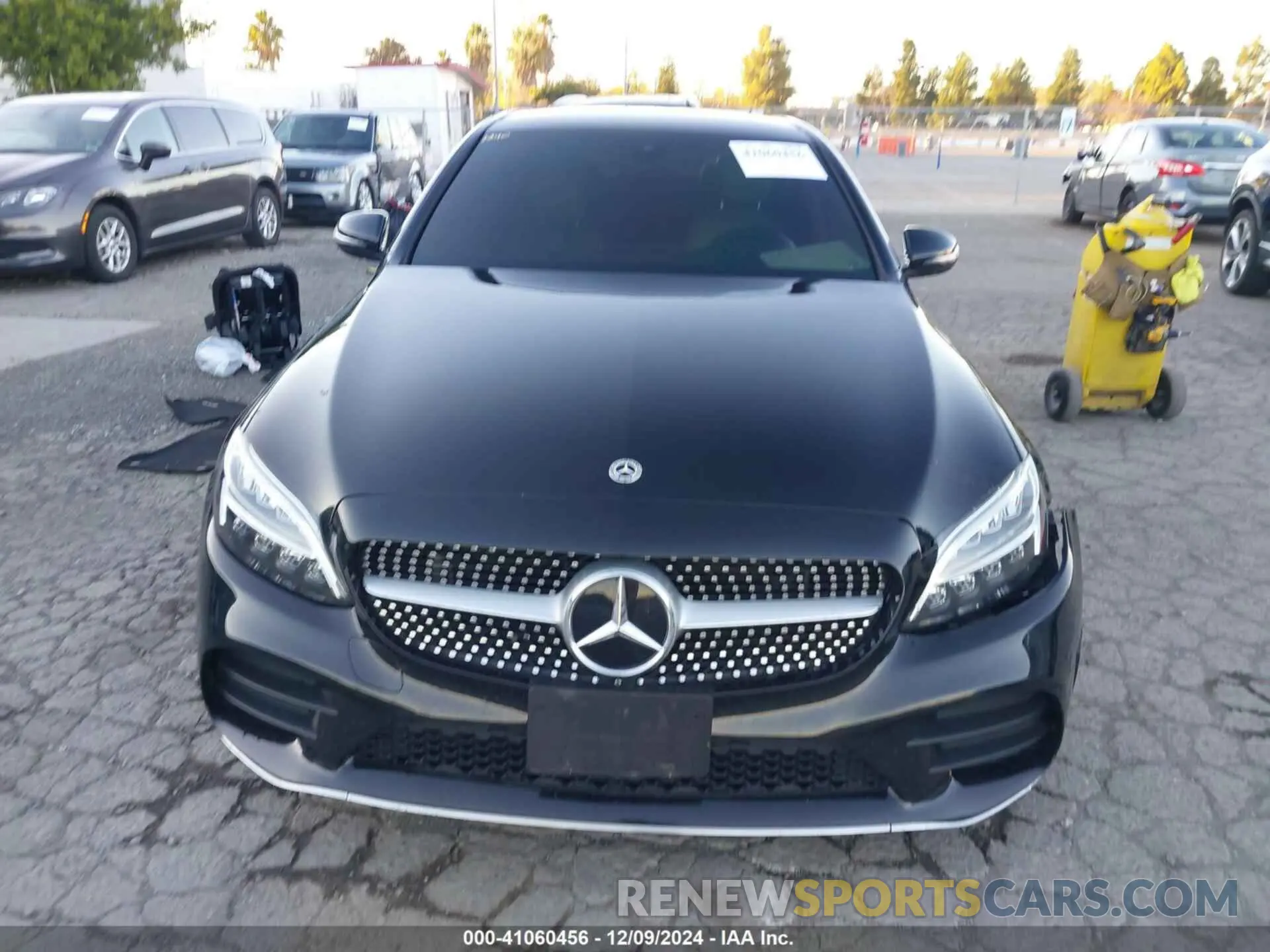 12 fotografías del automóvil dañado 55SWF8DB0KU300904 MERCEDES-BENZ C 300 2019