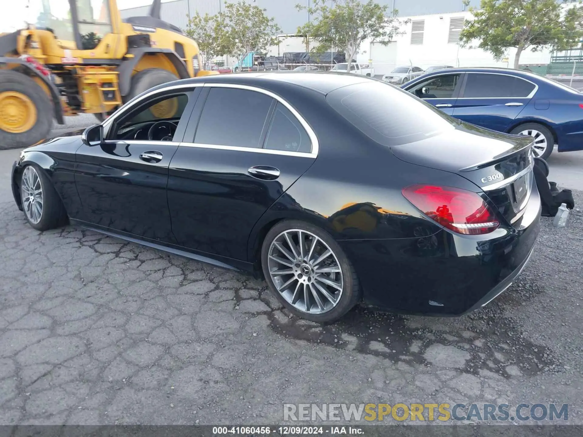 3 fotografías del automóvil dañado 55SWF8DB0KU300904 MERCEDES-BENZ C 300 2019