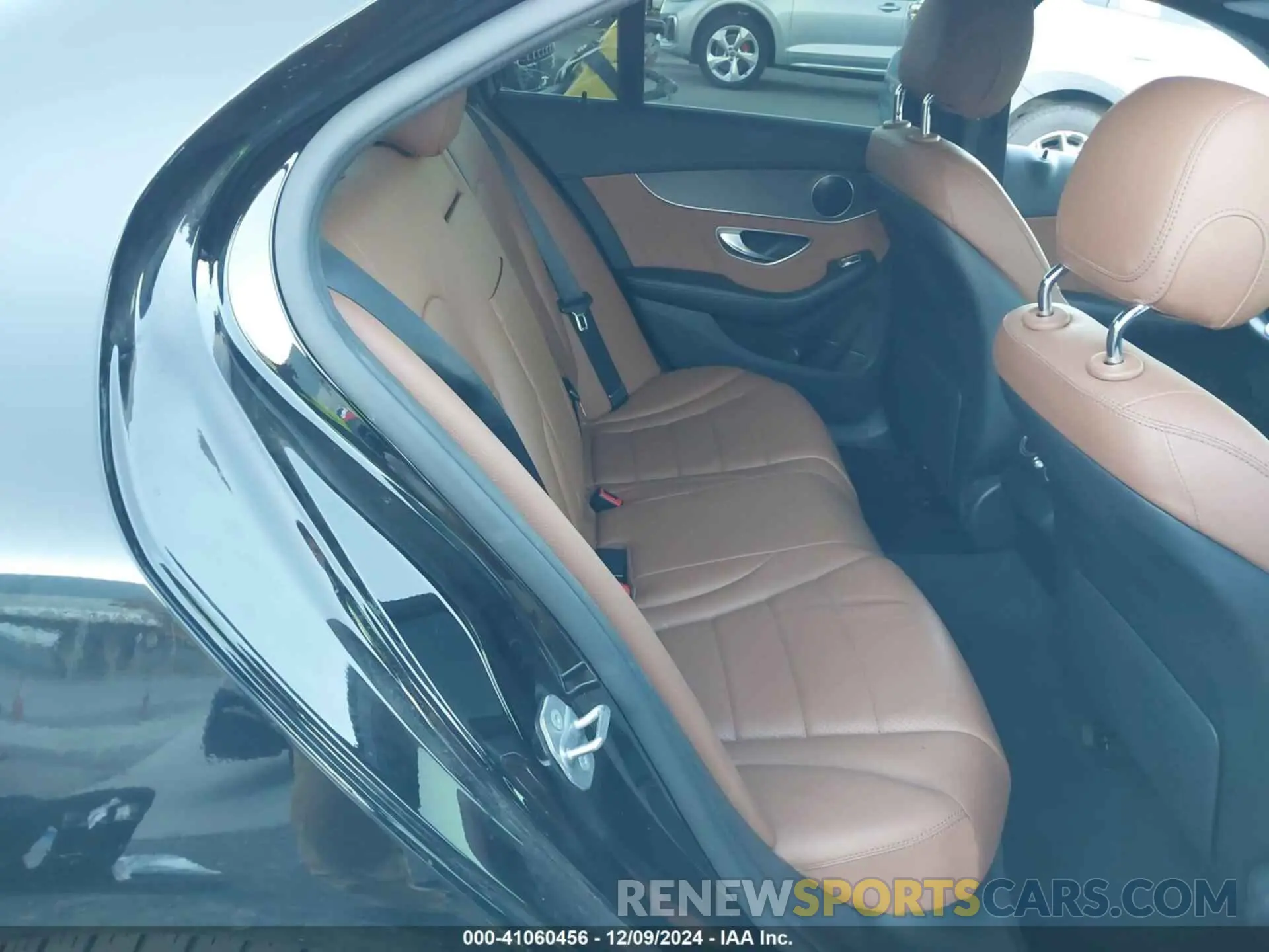 8 fotografías del automóvil dañado 55SWF8DB0KU300904 MERCEDES-BENZ C 300 2019