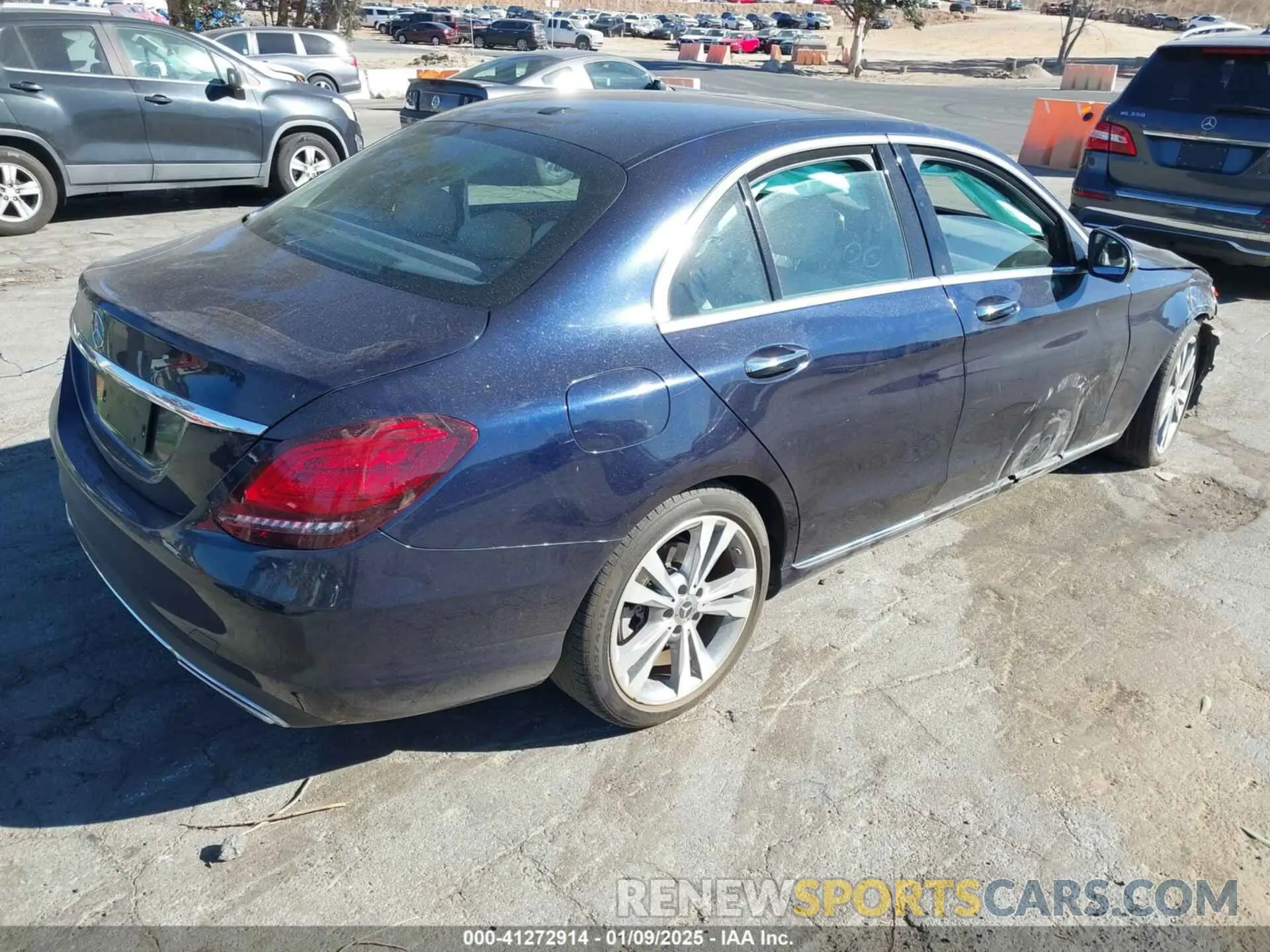 4 fotografías del automóvil dañado 55SWF8DB1KU285457 MERCEDES-BENZ C 300 2019