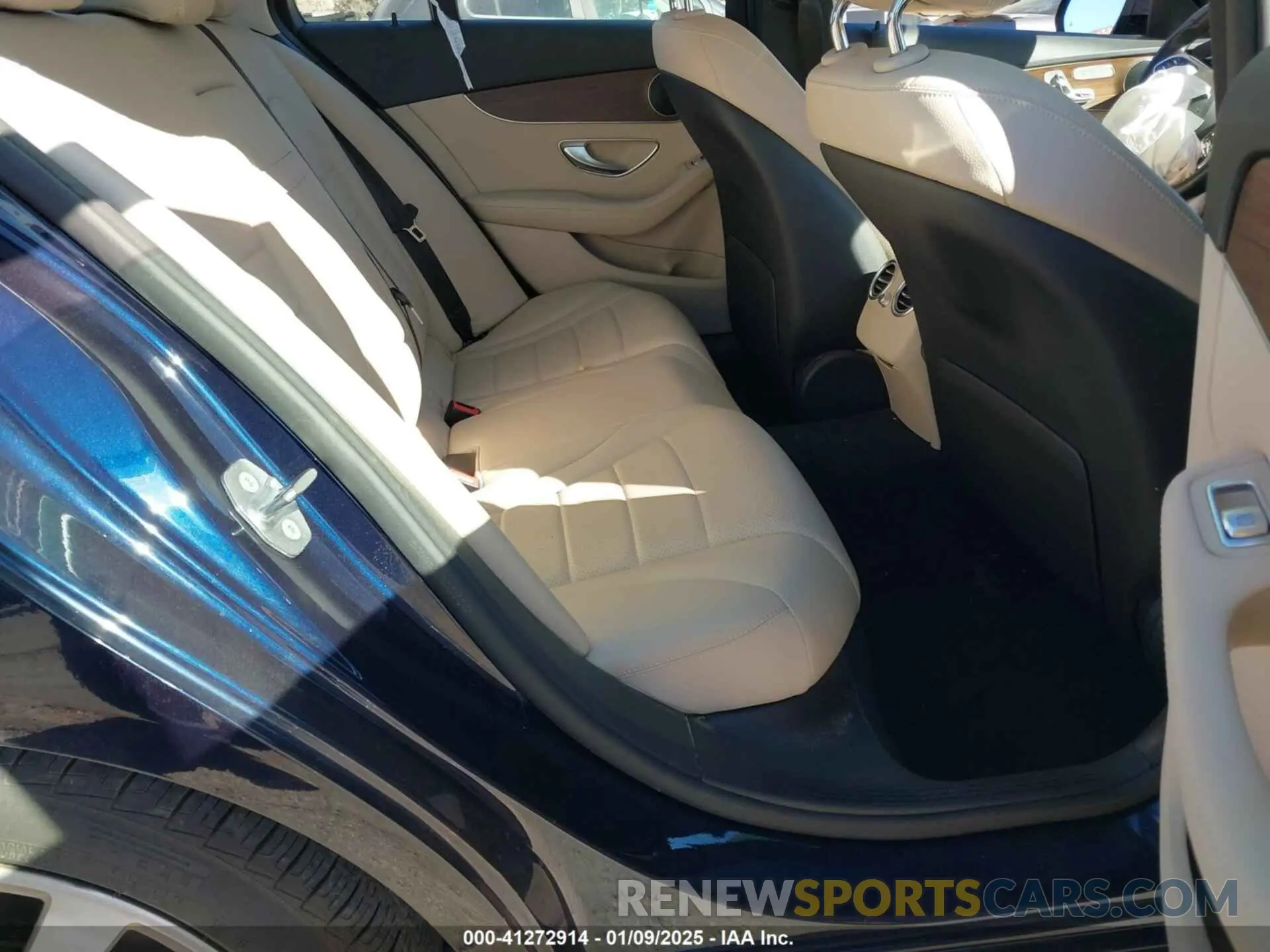 8 fotografías del automóvil dañado 55SWF8DB1KU285457 MERCEDES-BENZ C 300 2019
