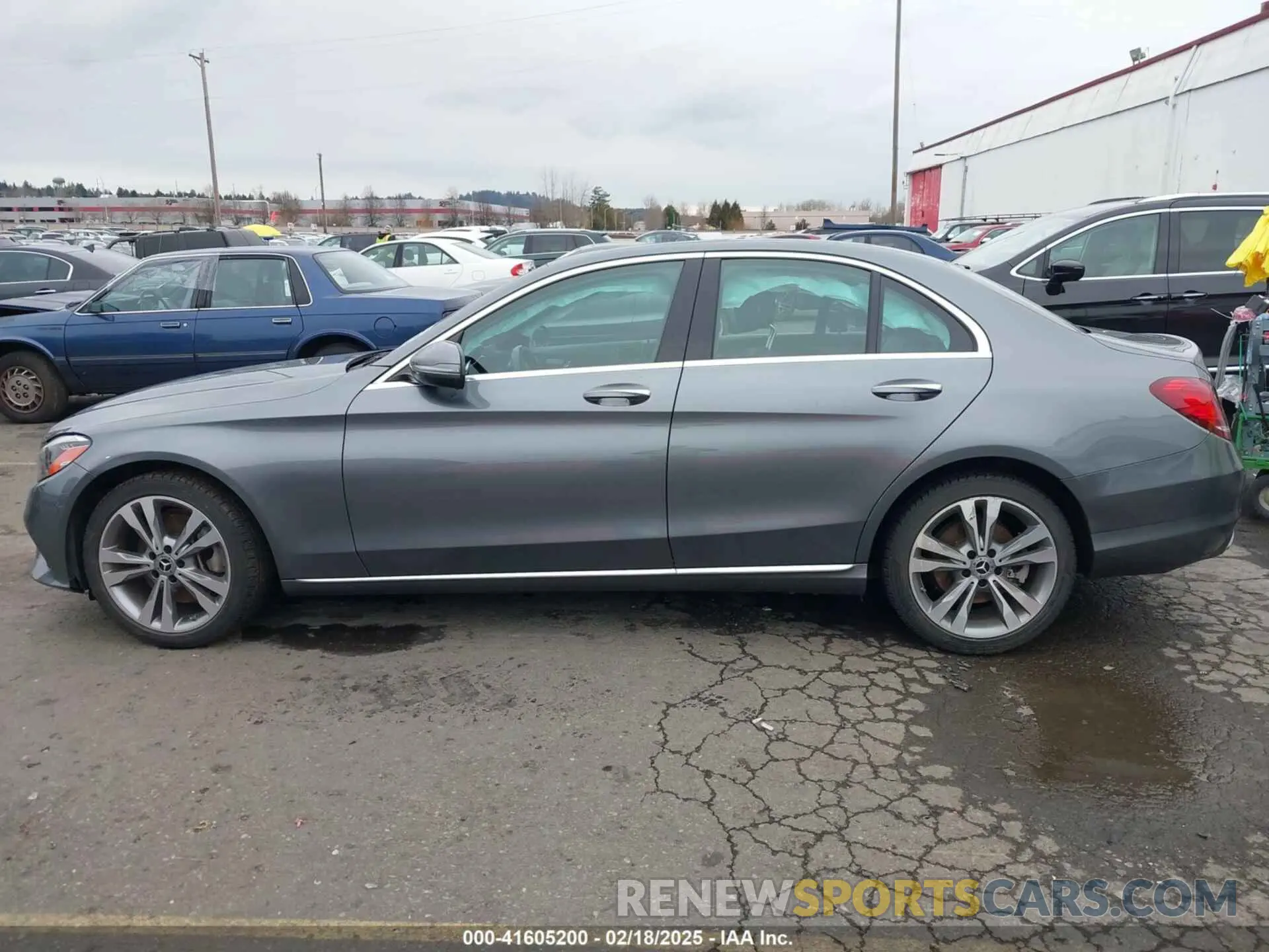 14 fotografías del automóvil dañado 55SWF8DB1KU302080 MERCEDES-BENZ C 300 2019
