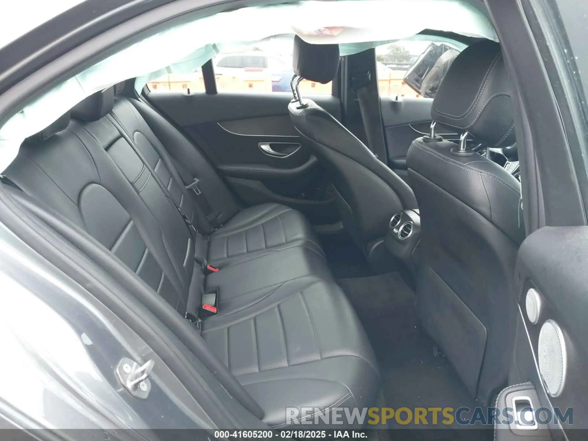 8 fotografías del automóvil dañado 55SWF8DB1KU302080 MERCEDES-BENZ C 300 2019
