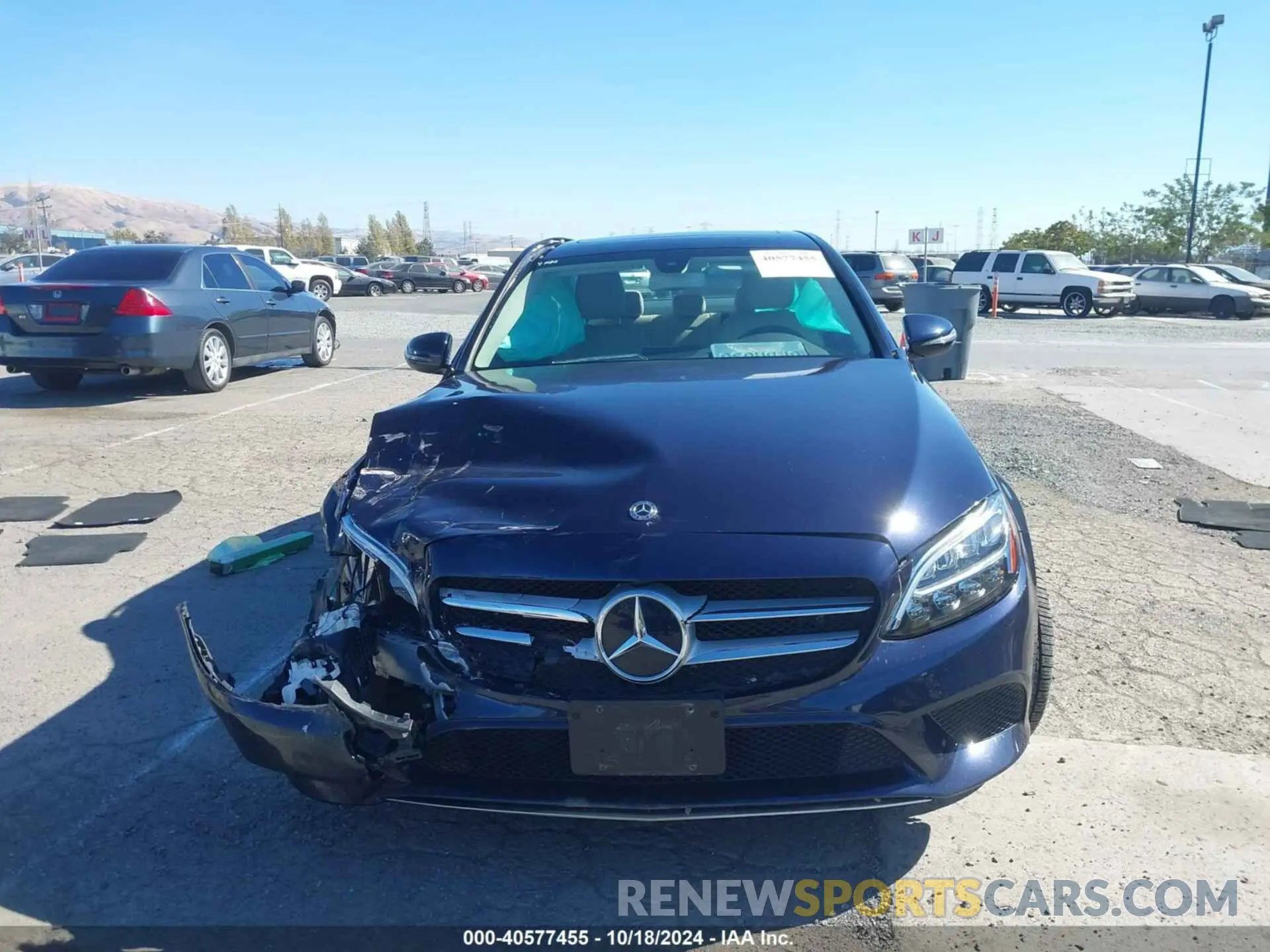 13 fotografías del automóvil dañado 55SWF8DB1KU306761 MERCEDES-BENZ C 300 2019