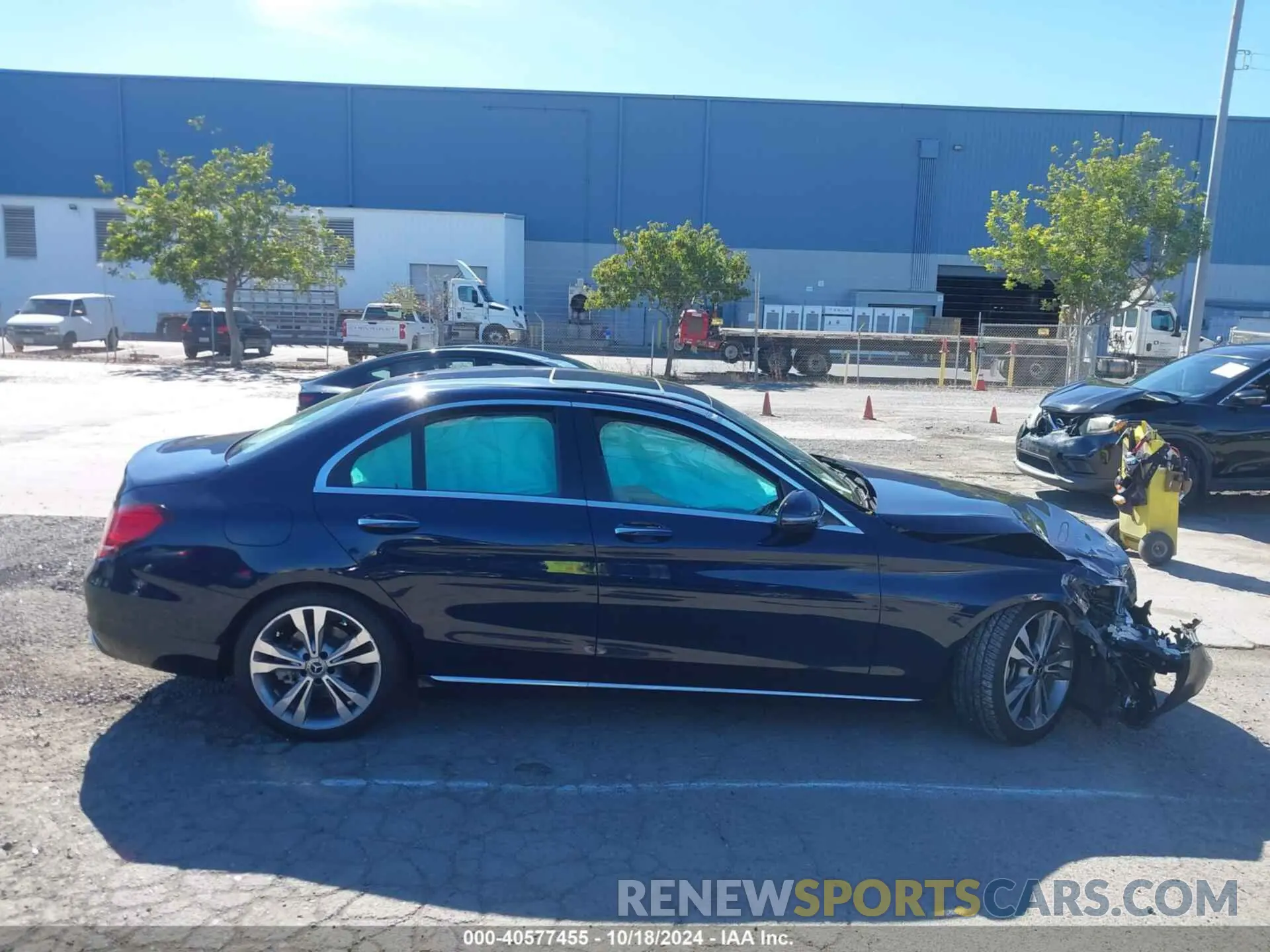 14 fotografías del automóvil dañado 55SWF8DB1KU306761 MERCEDES-BENZ C 300 2019