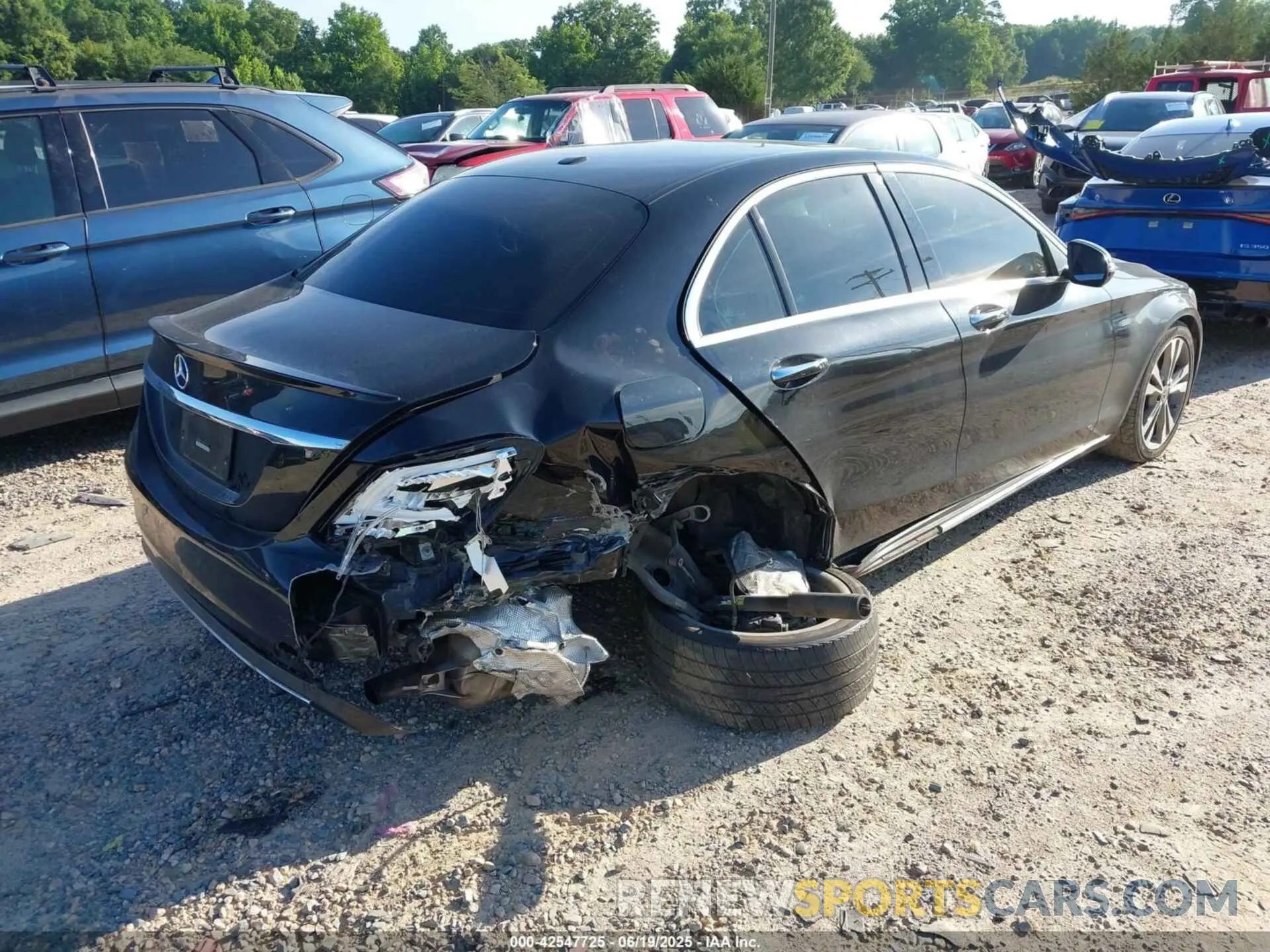 4 fotografías del automóvil dañado 55SWF8DB1KU318960 MERCEDES-BENZ C 300 2019
