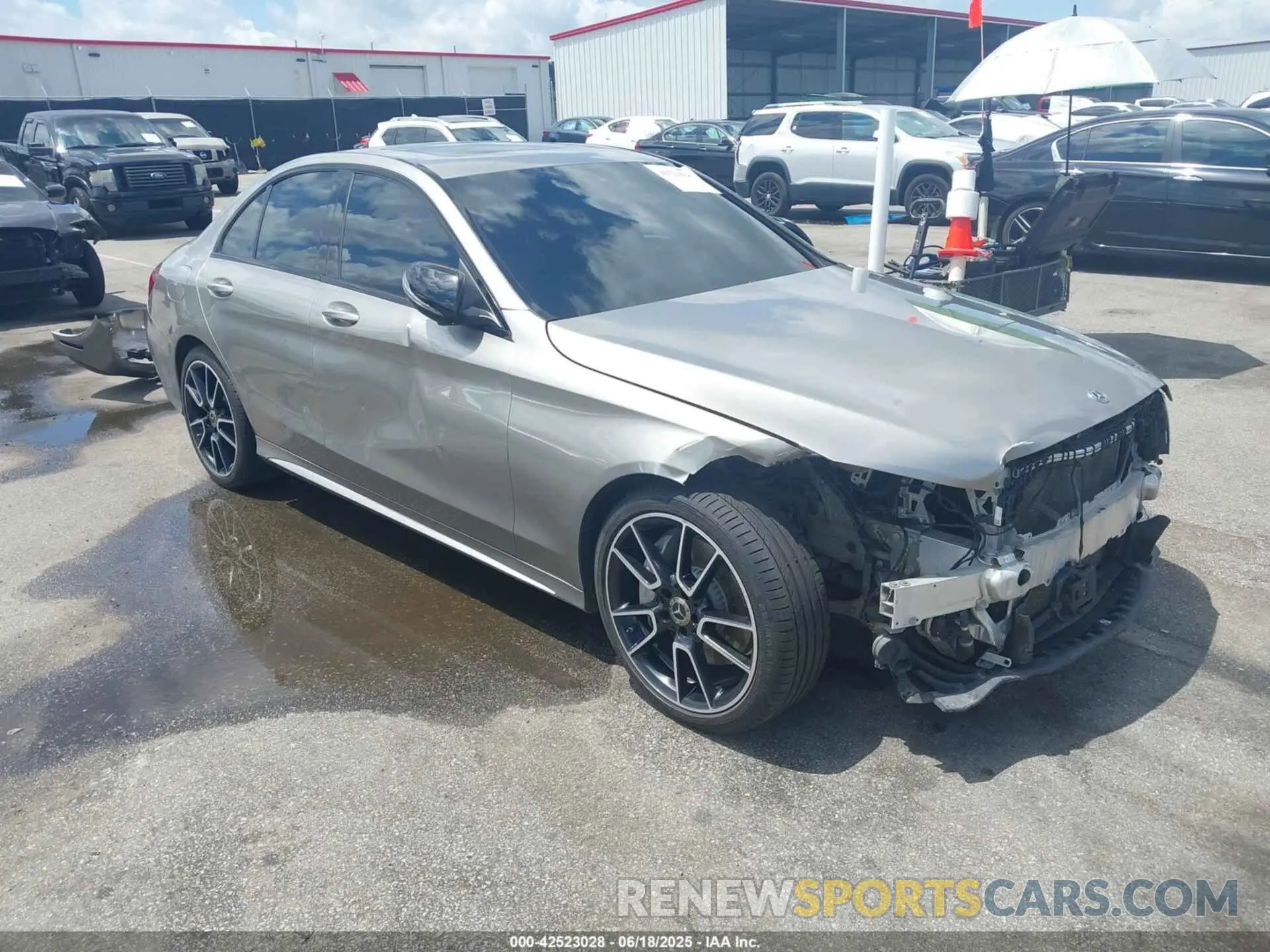 1 fotografías del automóvil dañado 55SWF8DB1KU319865 MERCEDES-BENZ C 300 2019