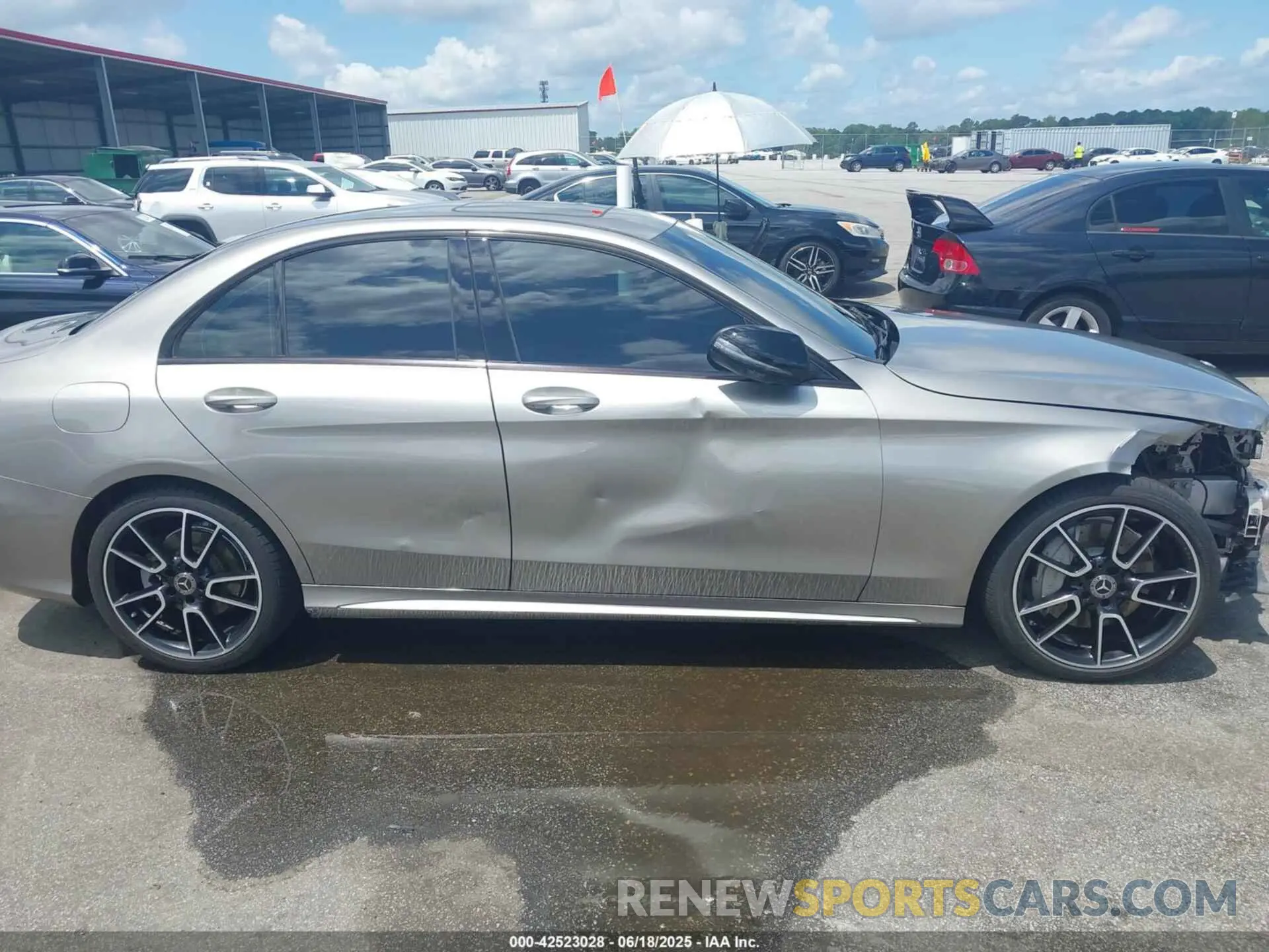 14 fotografías del automóvil dañado 55SWF8DB1KU319865 MERCEDES-BENZ C 300 2019