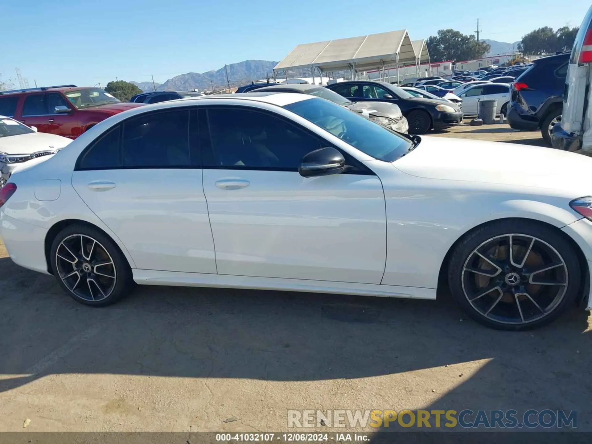 13 fotografías del automóvil dañado 55SWF8DB3KU291793 MERCEDES-BENZ C 300 2019