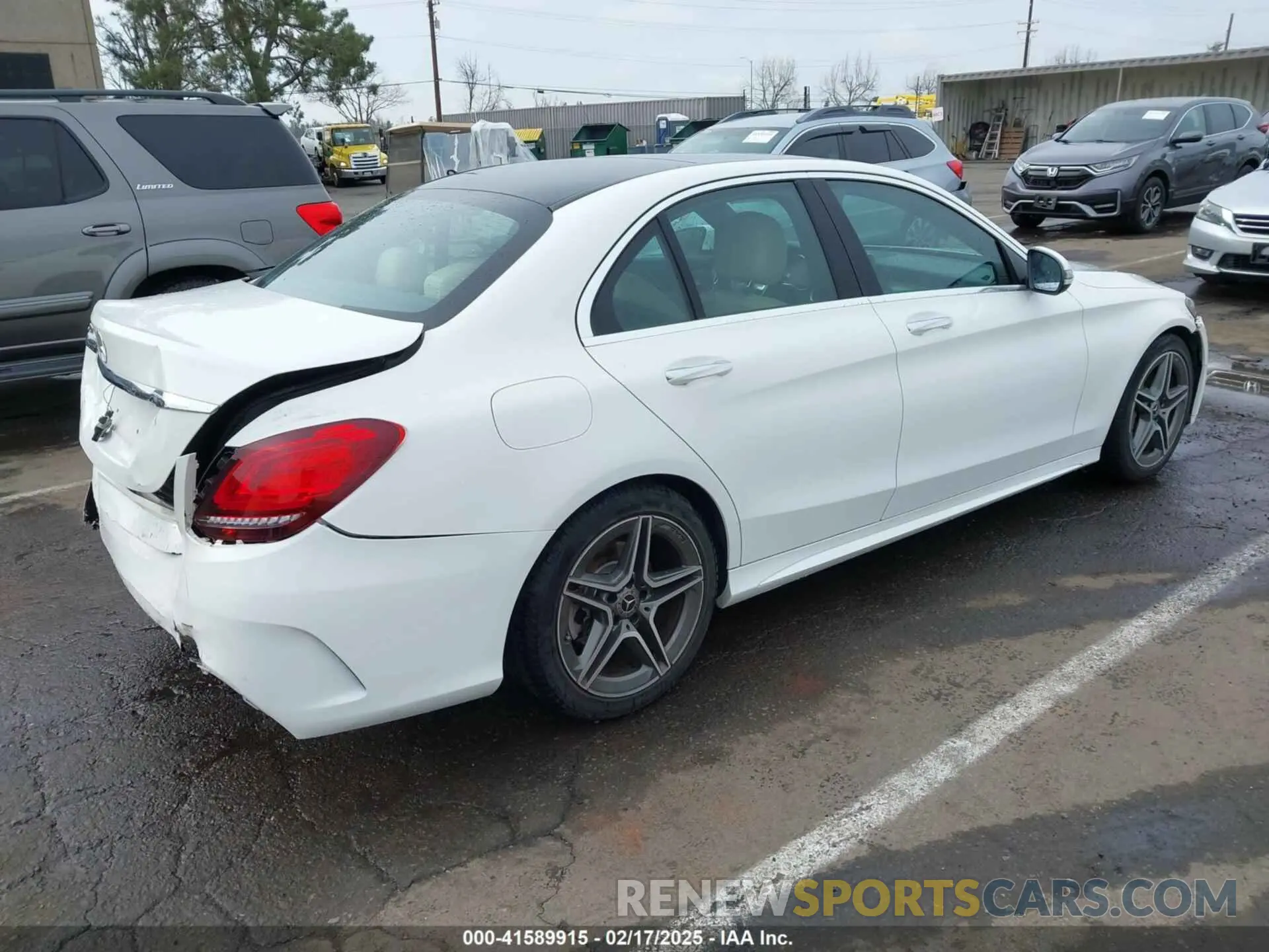 4 fotografías del automóvil dañado 55SWF8DB3KU314103 MERCEDES-BENZ C 300 2019