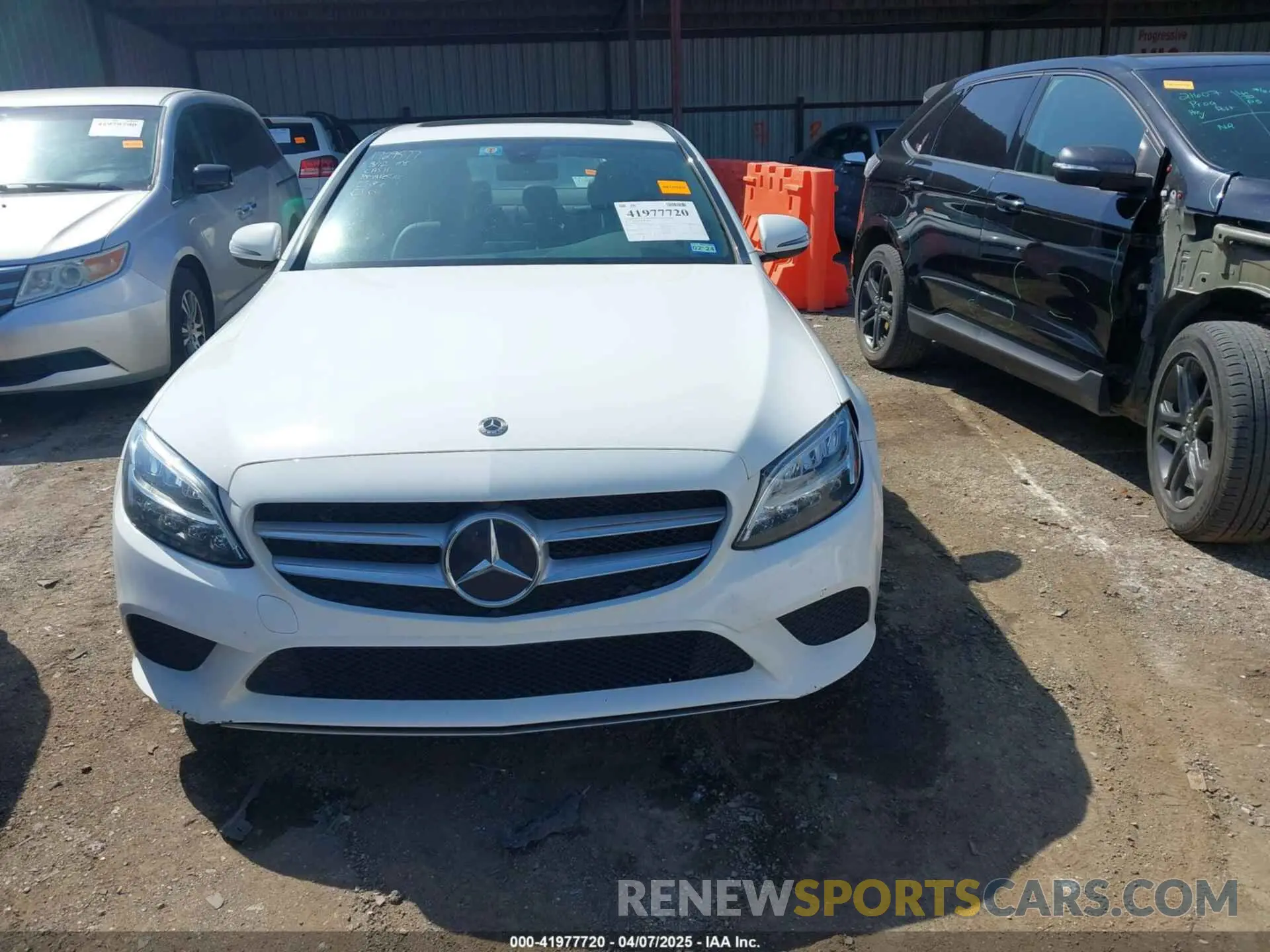 12 fotografías del automóvil dañado 55SWF8DB4KU285419 MERCEDES-BENZ C 300 2019