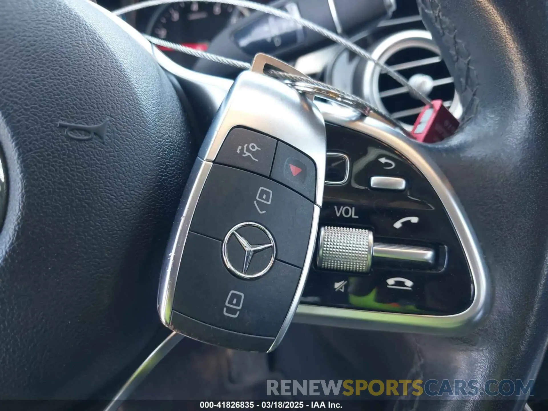 11 fotografías del automóvil dañado 55SWF8DB5KU293805 MERCEDES-BENZ C 300 2019