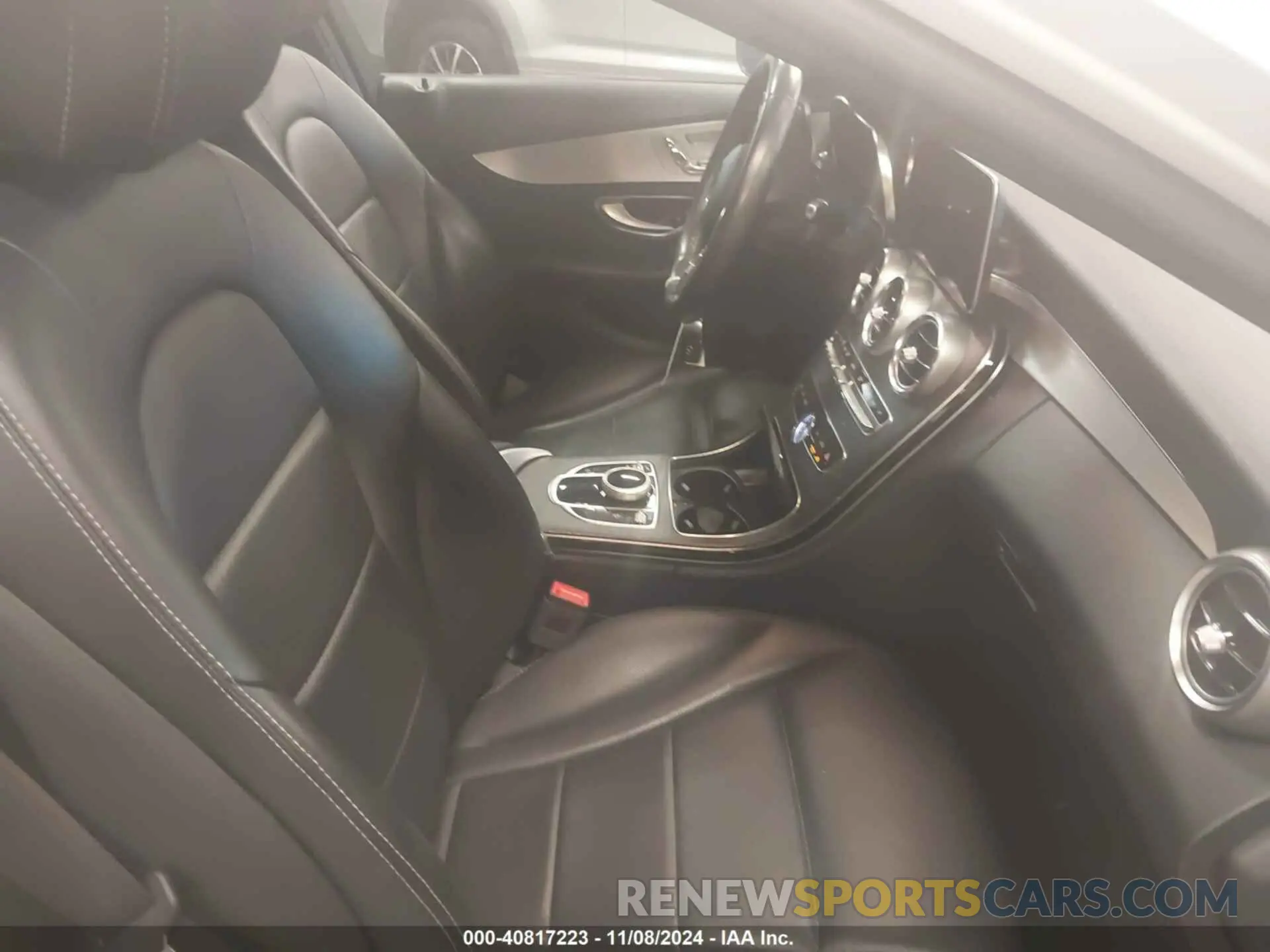 5 fotografías del automóvil dañado 55SWF8DB5KU301319 MERCEDES-BENZ C 300 2019
