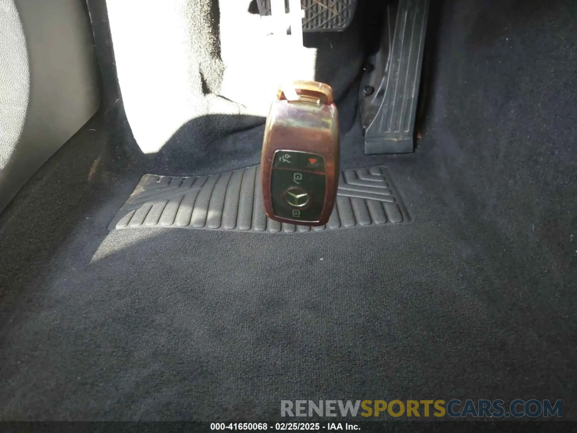 11 fotografías del automóvil dañado 55SWF8DB5KU311316 MERCEDES-BENZ C 300 2019