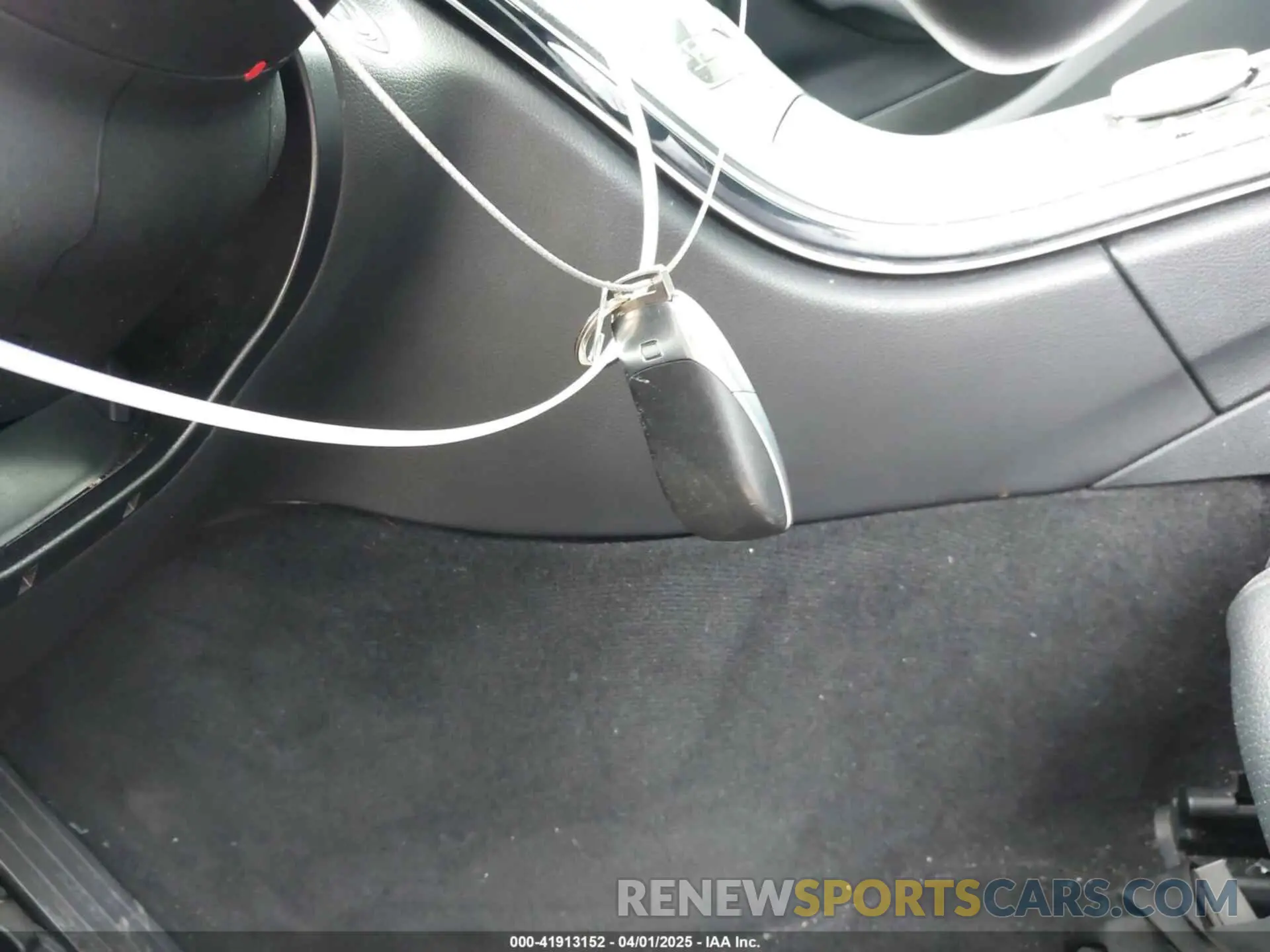 11 fotografías del automóvil dañado 55SWF8DB5KU311624 MERCEDES-BENZ C 300 2019