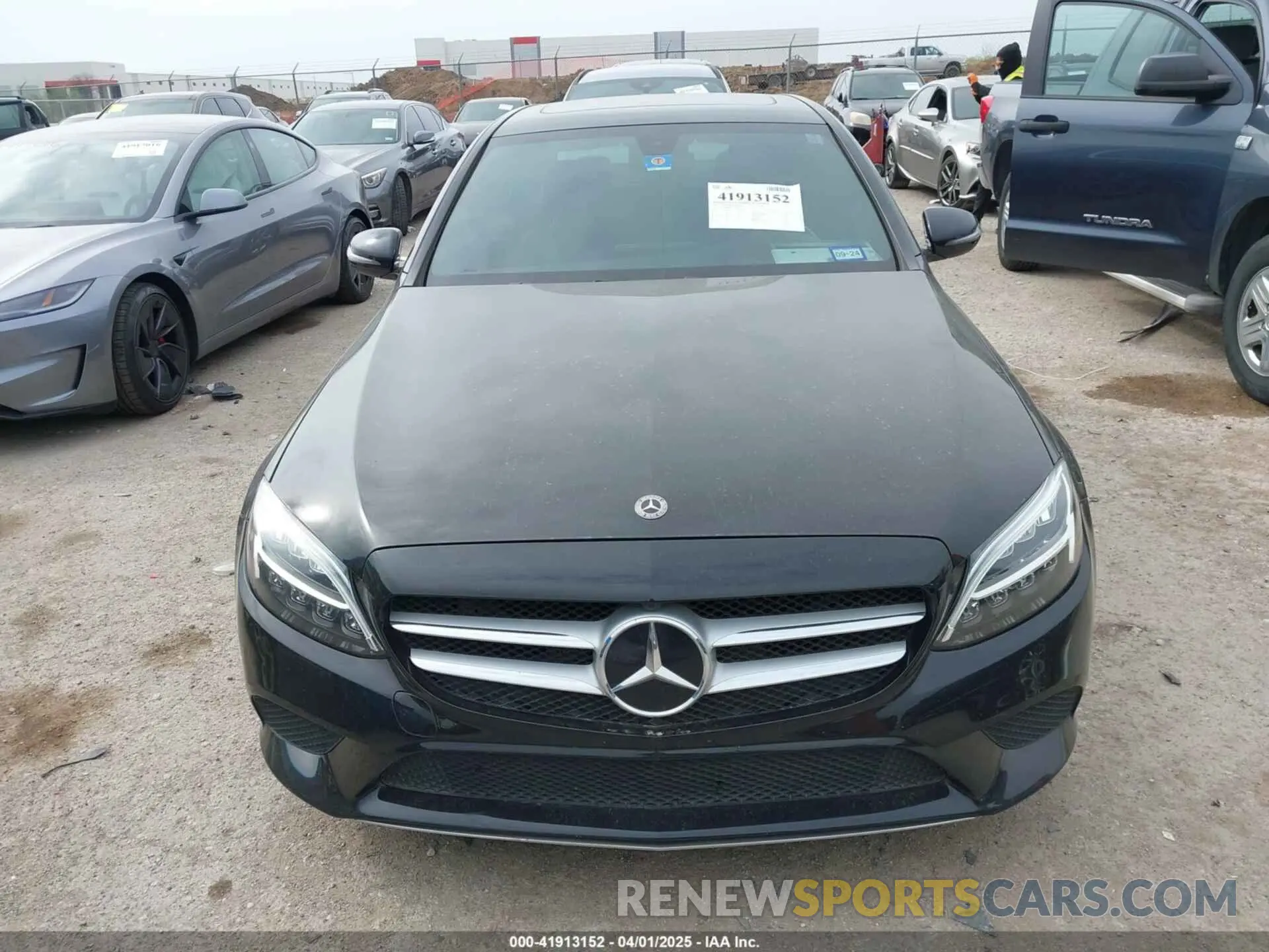 12 fotografías del automóvil dañado 55SWF8DB5KU311624 MERCEDES-BENZ C 300 2019