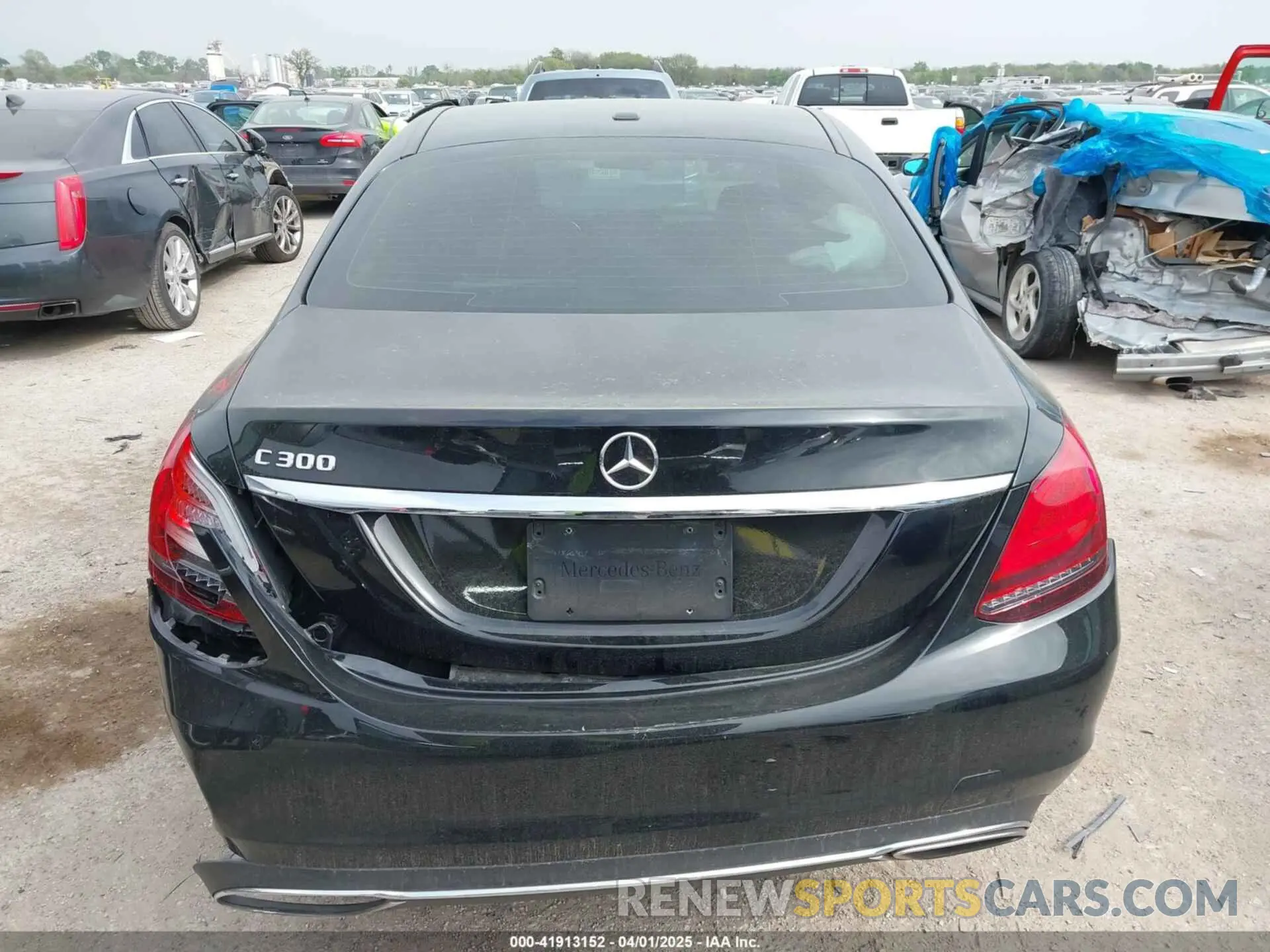 16 fotografías del automóvil dañado 55SWF8DB5KU311624 MERCEDES-BENZ C 300 2019