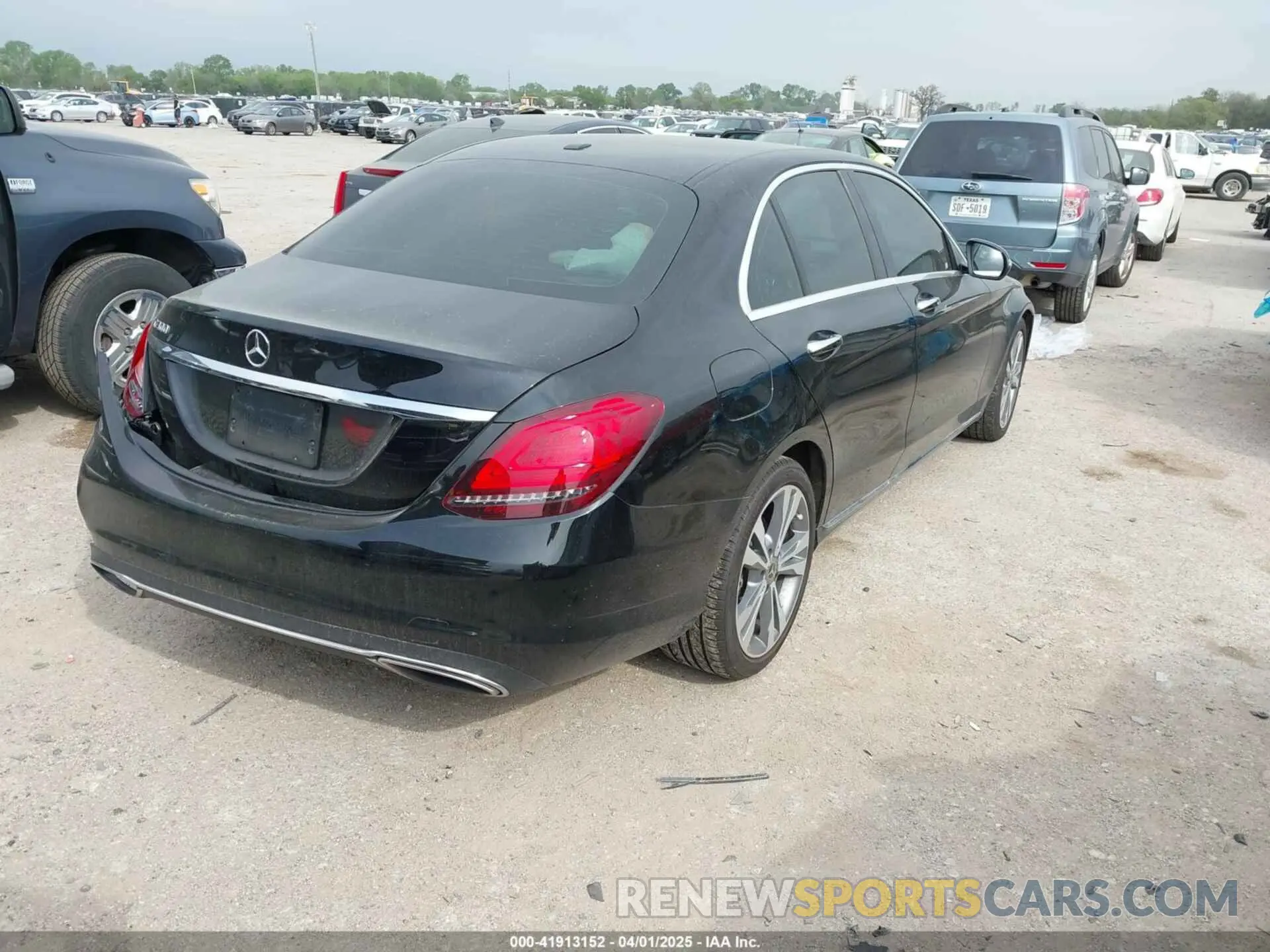 4 fotografías del automóvil dañado 55SWF8DB5KU311624 MERCEDES-BENZ C 300 2019
