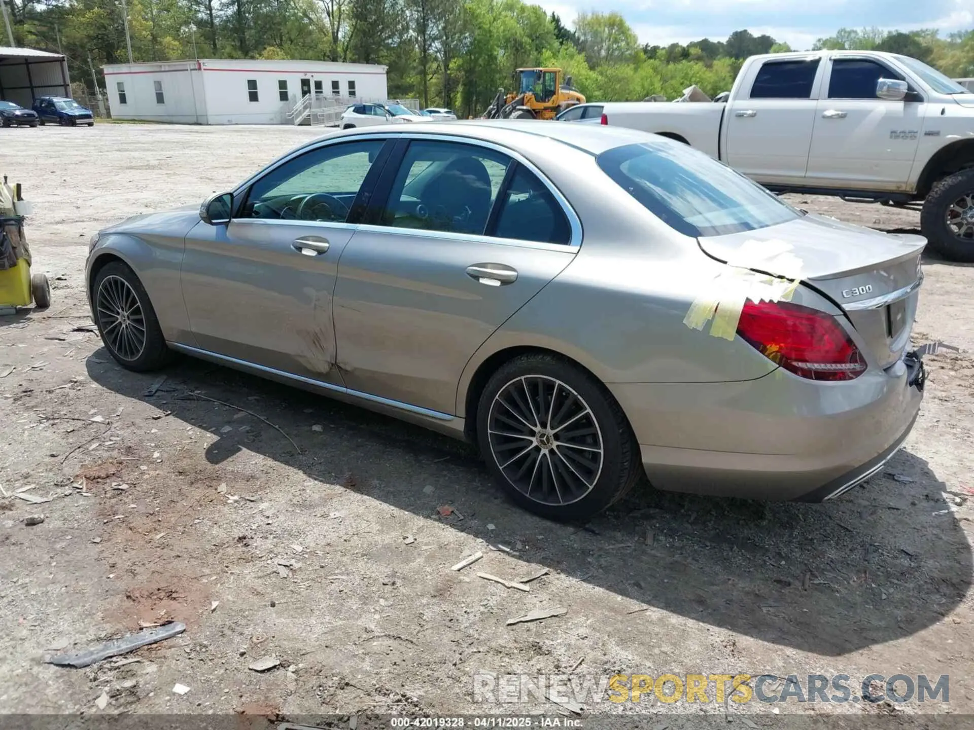 3 fotografías del automóvil dañado 55SWF8DB7KU285916 MERCEDES-BENZ C 300 2019